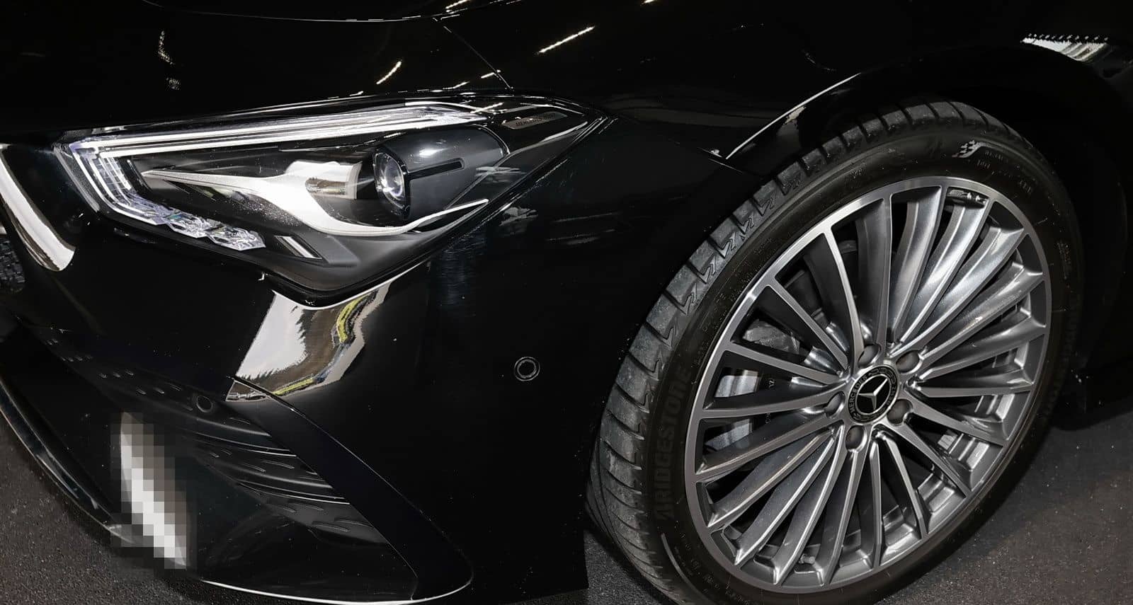 Mercedes-Benz CLA 180 Coupé Edition AMG BURMESTER+19"+360° foto 3