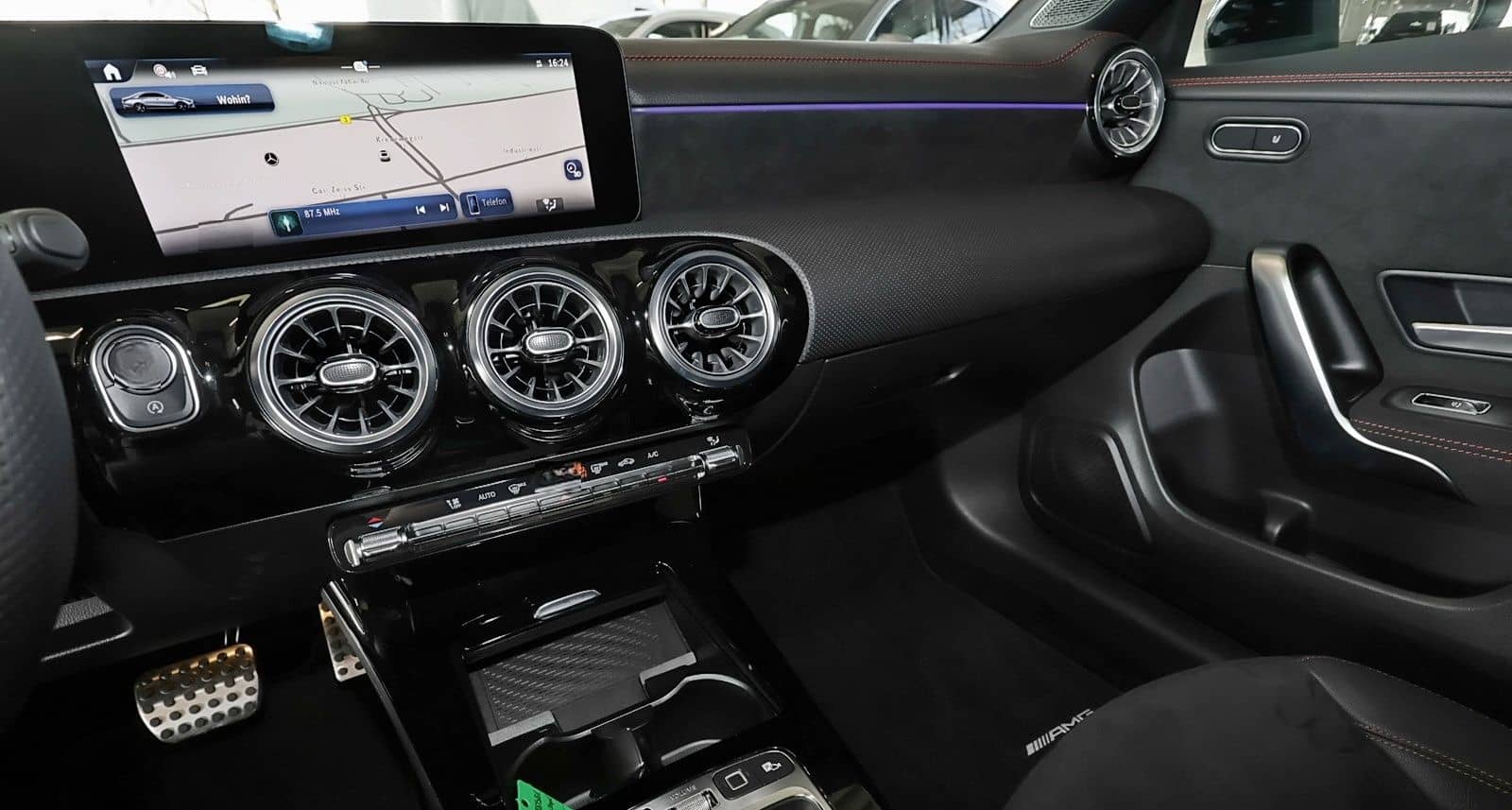 Mercedes-Benz CLA 200 Coupé Edition AMG NIGHT+360°+DISTRONIC foto 9