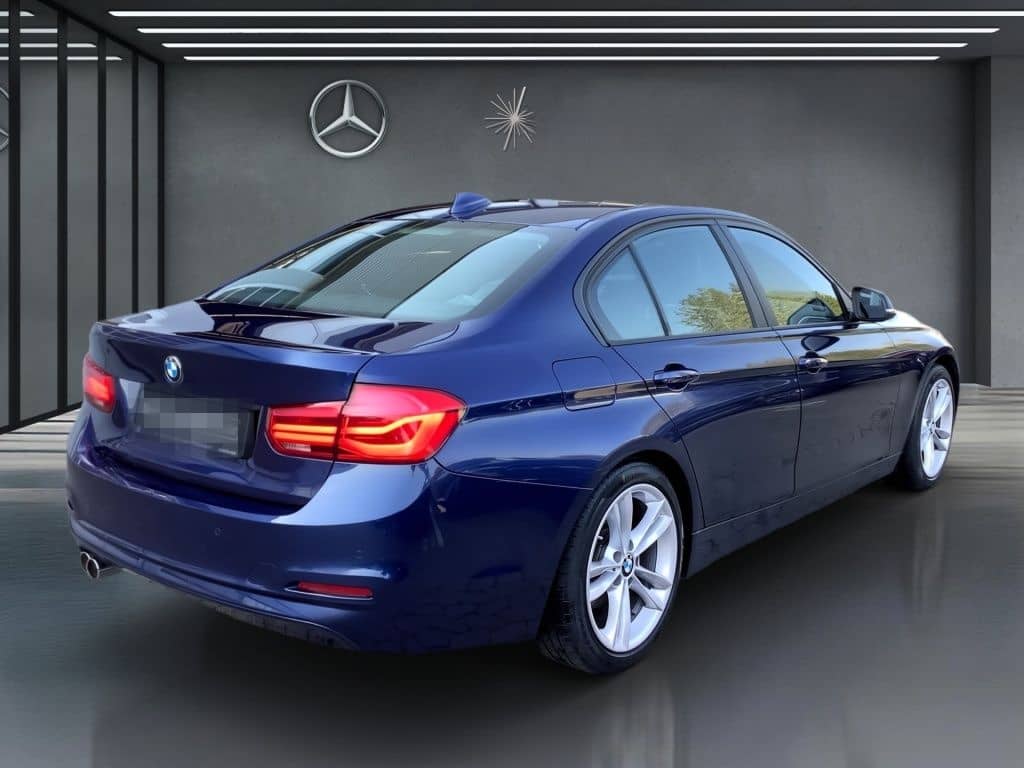 BMW 3er 330i SDach+HuD+Leder+NAVI+AUT+Distr+Facelift foto 5