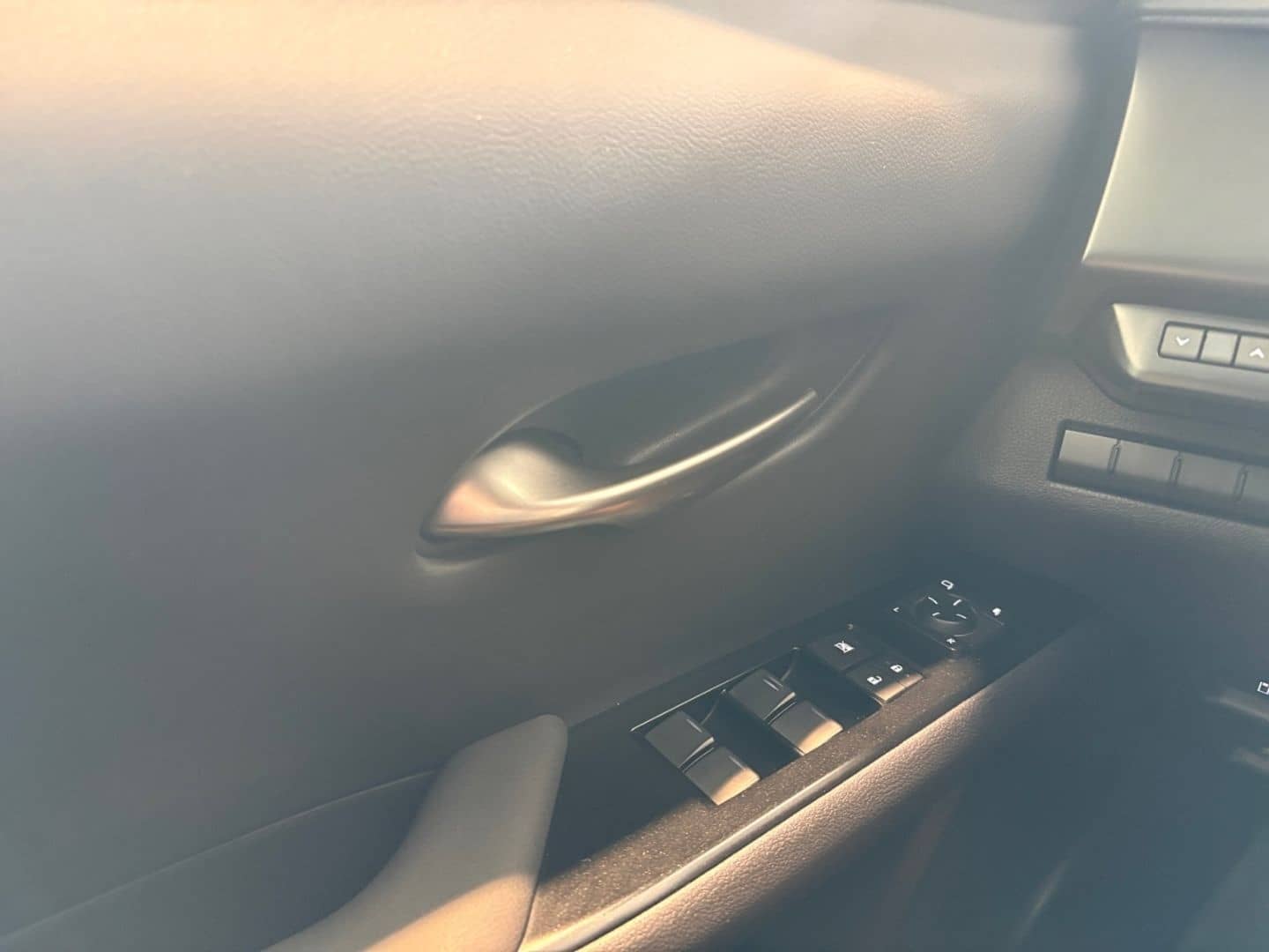 Lexus UX 250h Style Edition *Bi-LED*ACC*CAM*SHZ*WKR*Ca foto 23