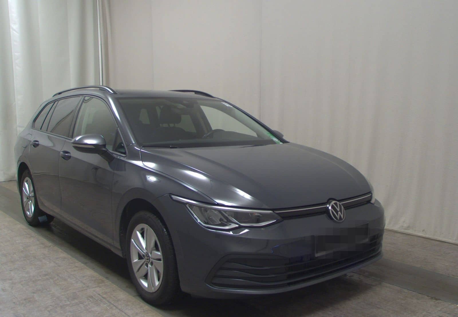 Volkswagen Golf-8 Var. 2.0 TDI Life Navi LED AID ACC PDC foto 3