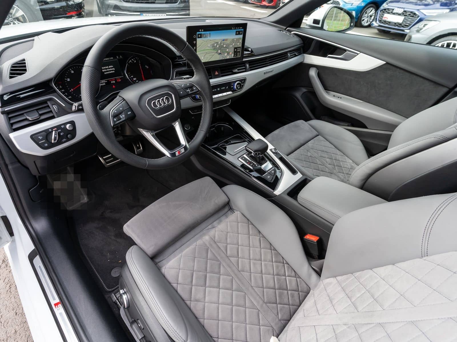 Audi A4 Avant S line 40TDI quattro NAVI MATRIX AHK RF foto 12