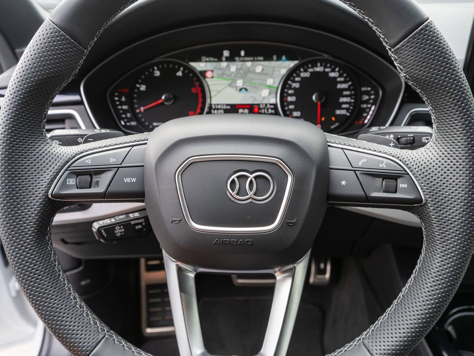 Audi A4 Avant S line 40TDI quattro NAVI MATRIX AHK RF foto 18