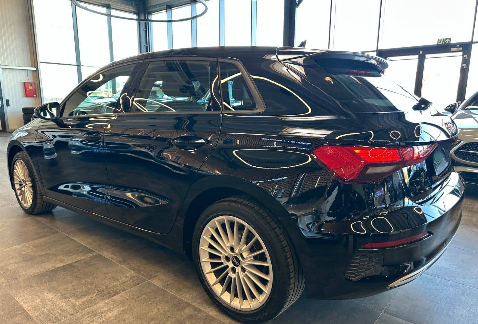 Audi A3 Sportback 35 TDI *1.HAND*19%*NAVI*ACC*SPURASS foto 6