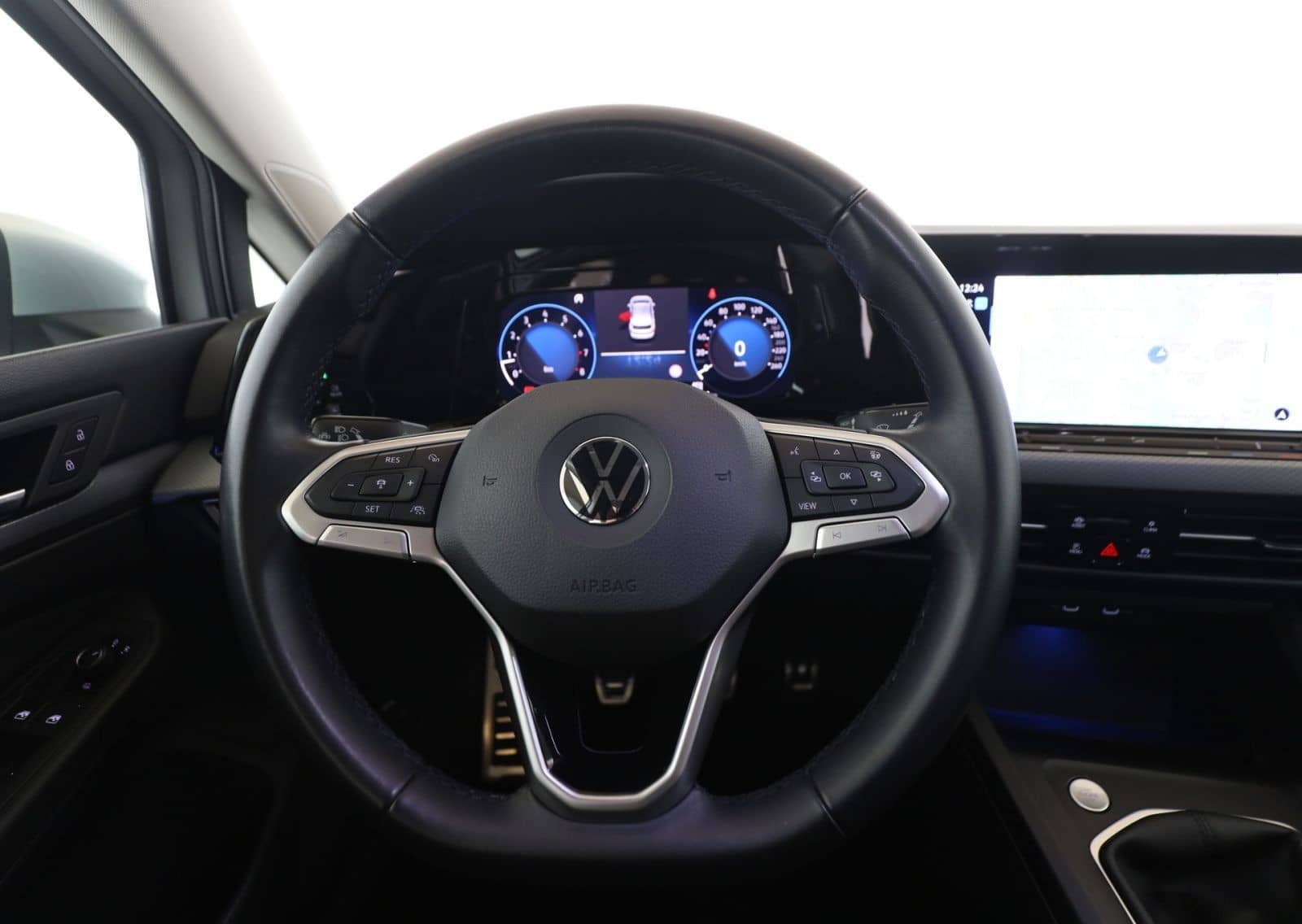 Volkswagen Golf VIII 1.5 TSI Active Standh+Navi.+RFK+SHZ+LE foto 15