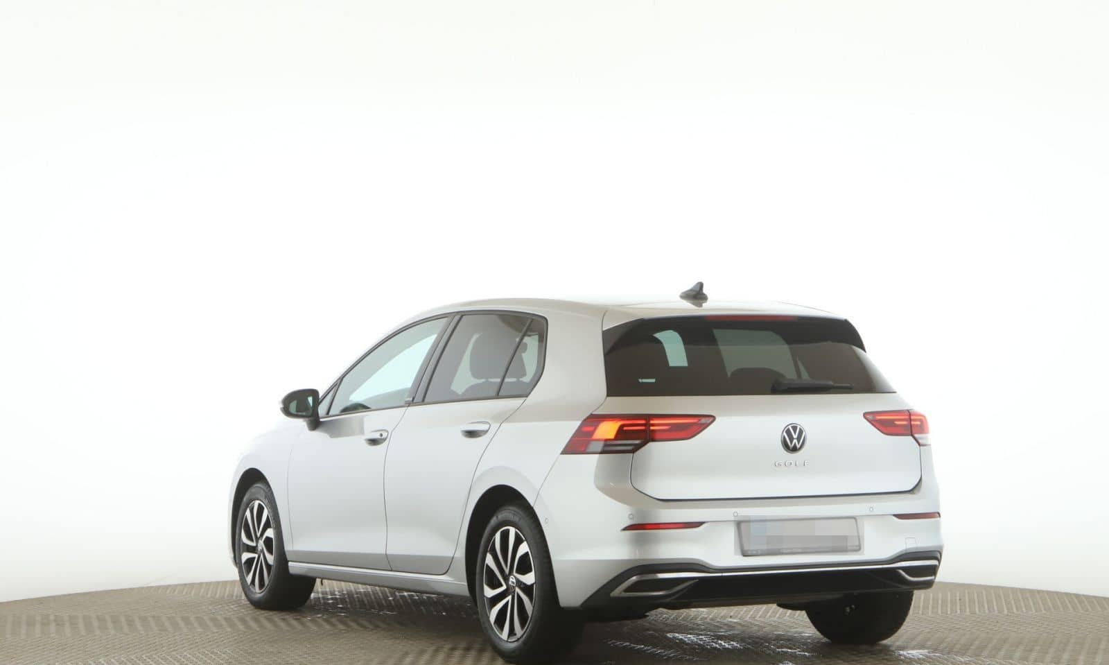 Volkswagen Golf VIII 1.5 TSI Active Standh+Navi.+RFK+SHZ+LE foto 6