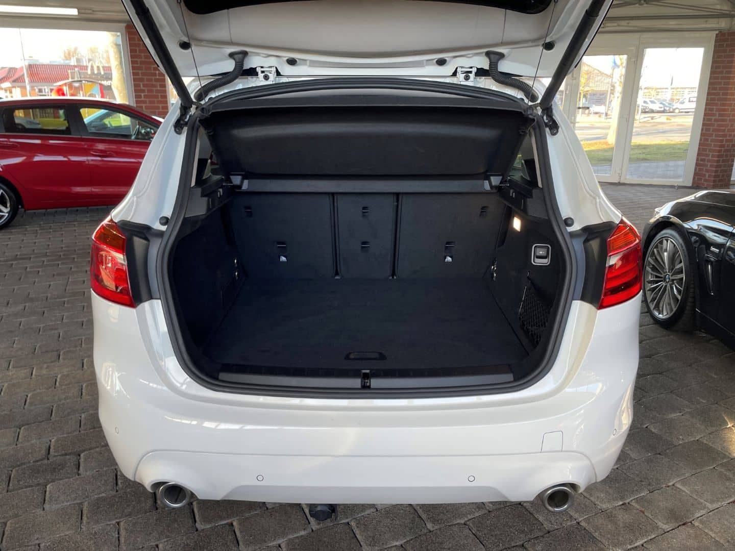 BMW 218 d Active Tourer Advantage LED Shz AHK DAB foto 12