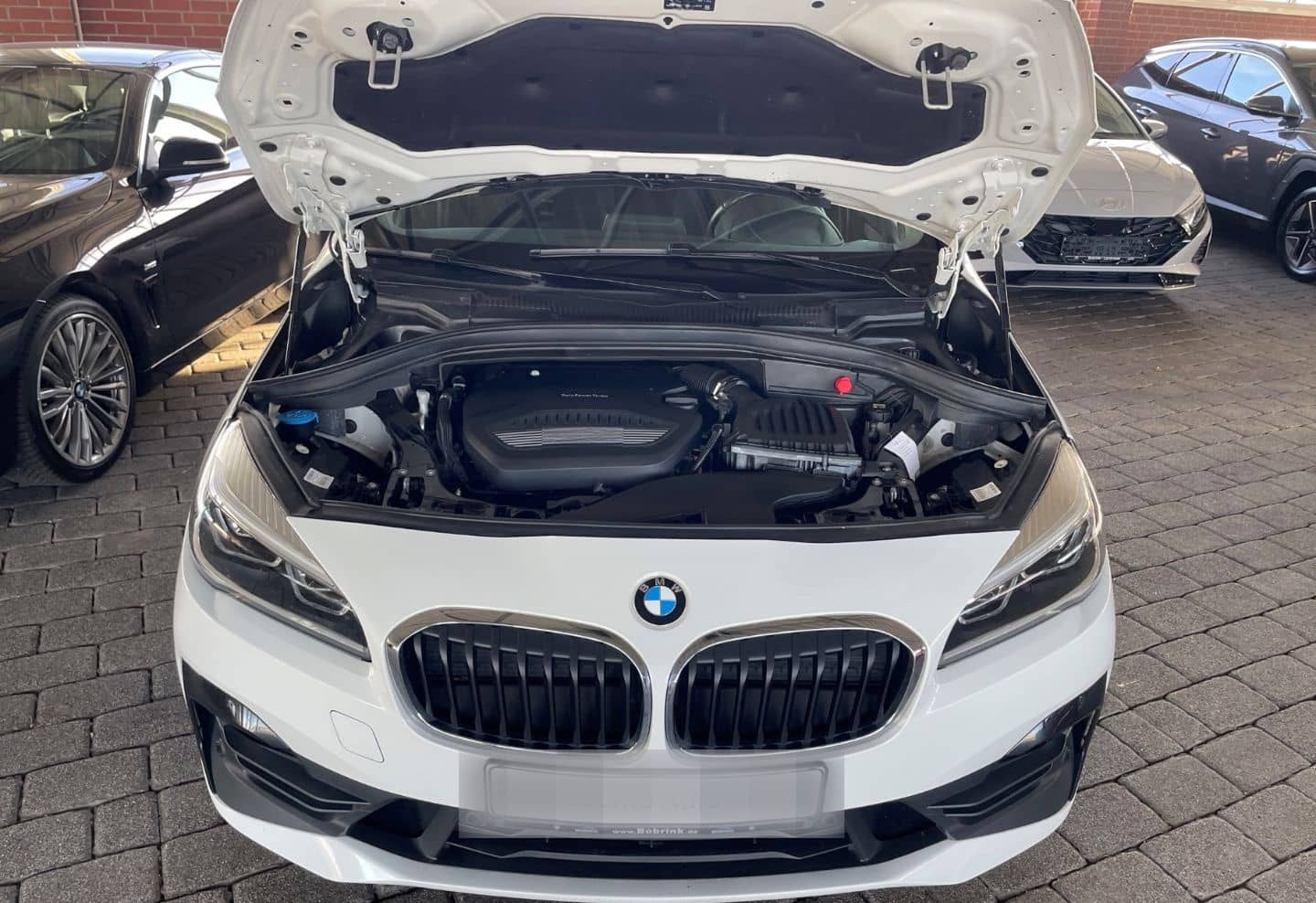 BMW 218 d Active Tourer Advantage LED Shz AHK DAB foto 14