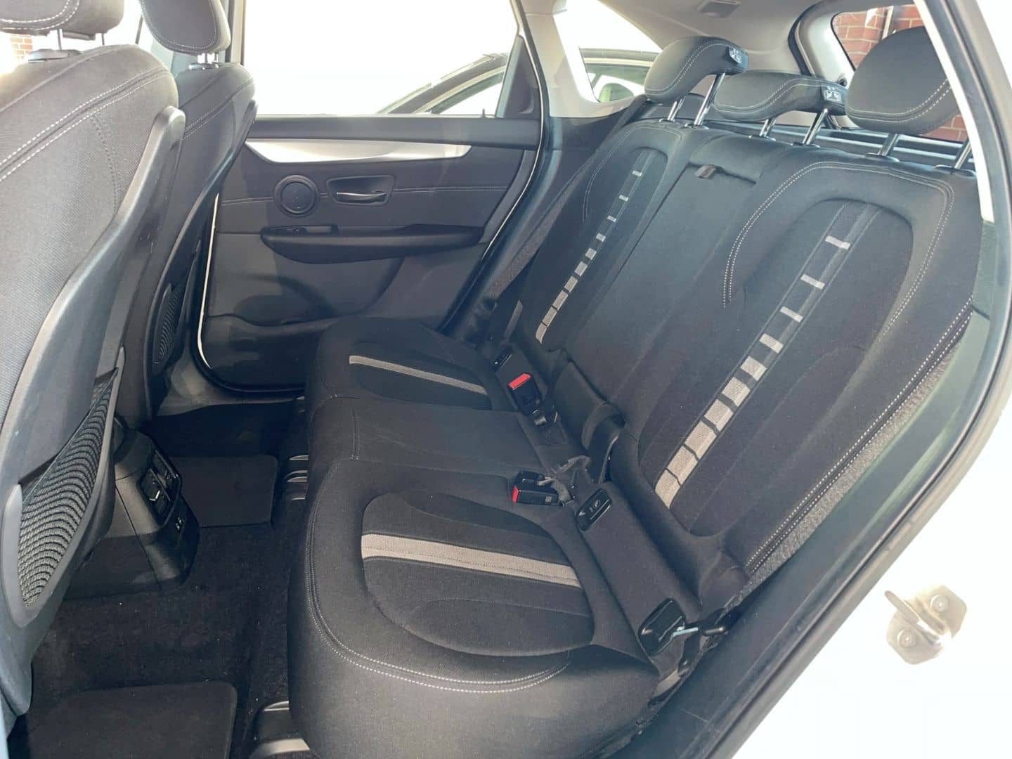 BMW 218 d Active Tourer Advantage LED Shz AHK DAB foto 9