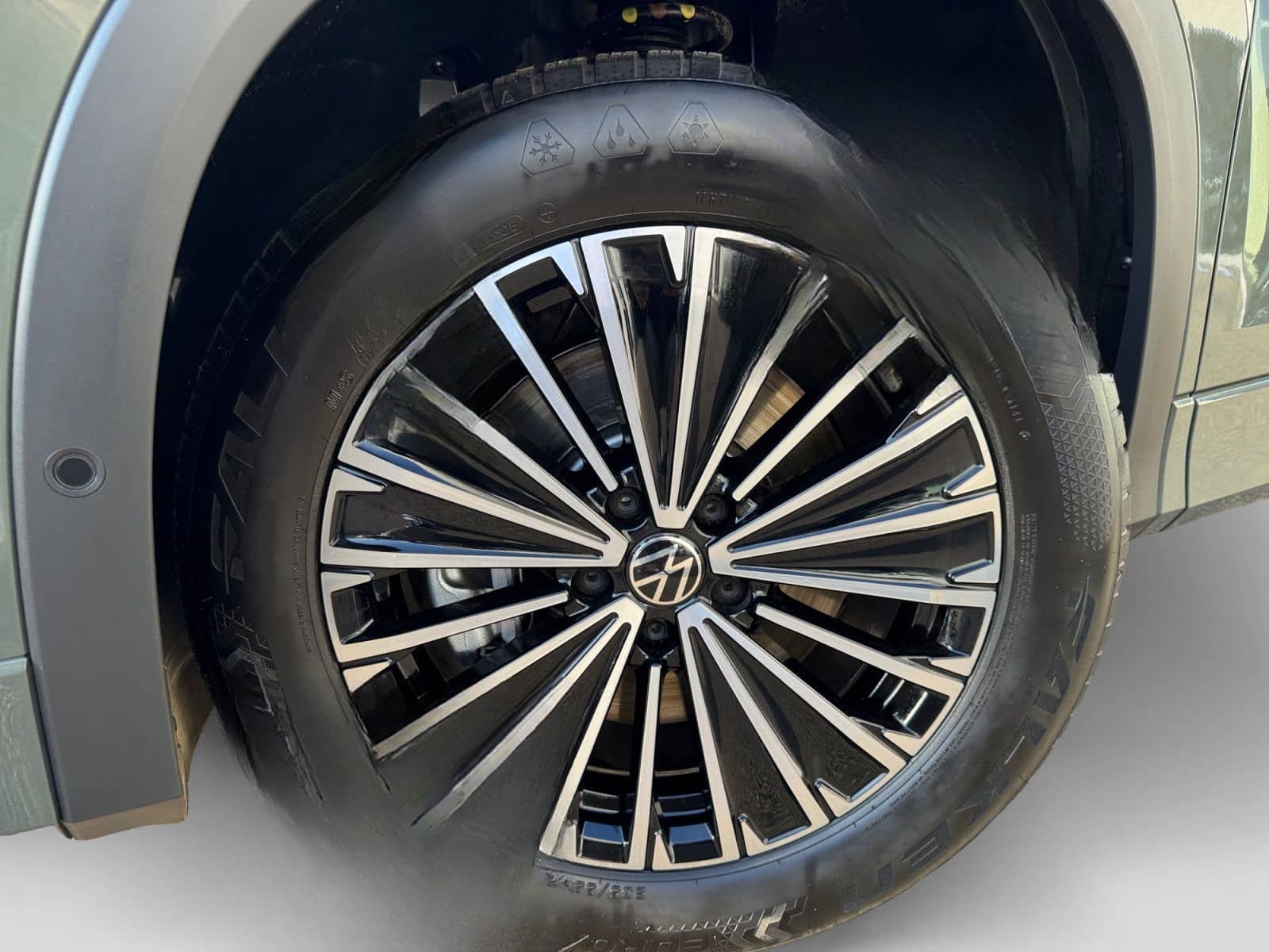 Volkswagen Tayron 1.5eTSI DSG Life ACC AHK Cam HuD LED Navi foto 6