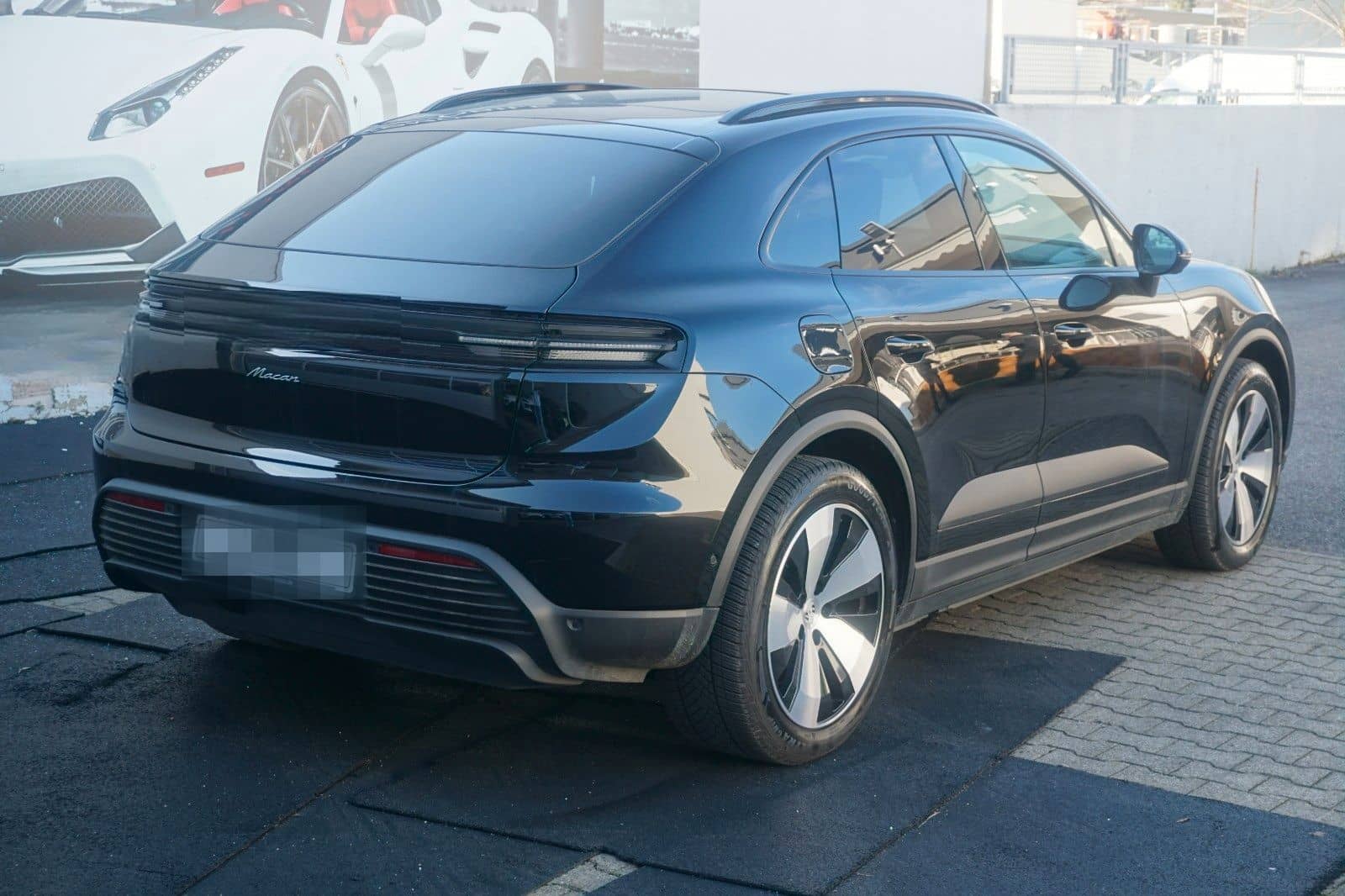 Porsche Macan Electric Basis*Panorama*PASM* foto 3