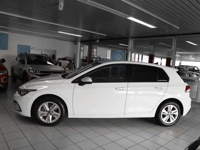 Volkswagen Golf VIII 1,5 TSI Life R-Kamera NaviMedia LED-Pl foto 3