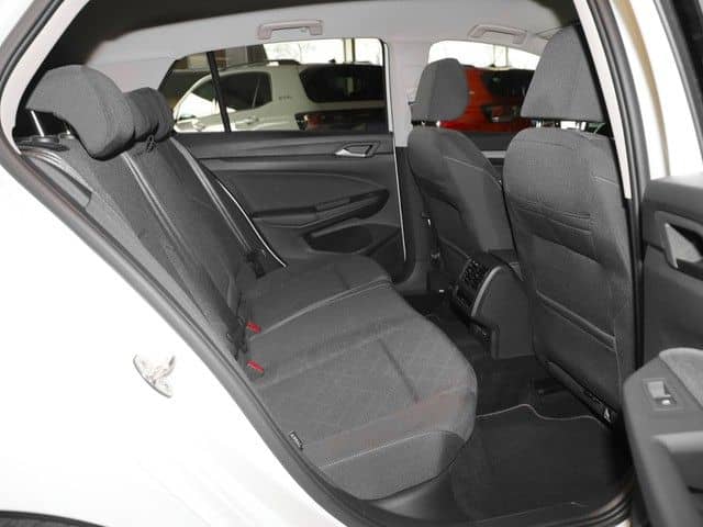 Volkswagen Golf VIII 1,5 TSI Life R-Kamera NaviMedia LED-Pl foto 6