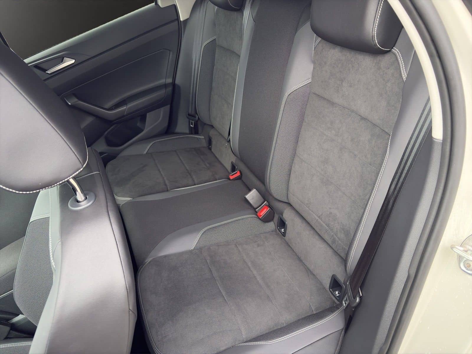 Volkswagen Polo 1.0 TSI DSG Style LED-Matrix+Kamera+Navi foto 14