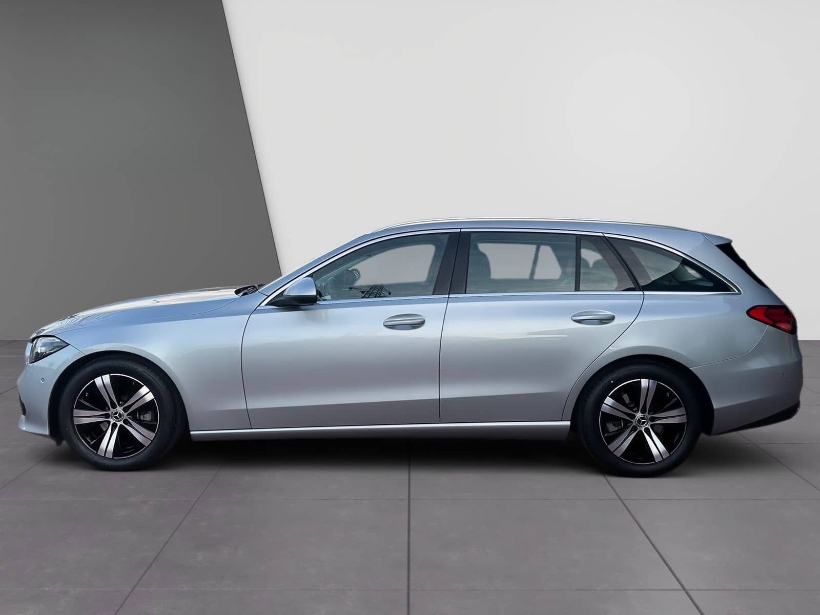 Mercedes-Benz C 180 T AVA+NAVI+DISTR+LED+AHK+KAM+KEY+APPLE foto 5