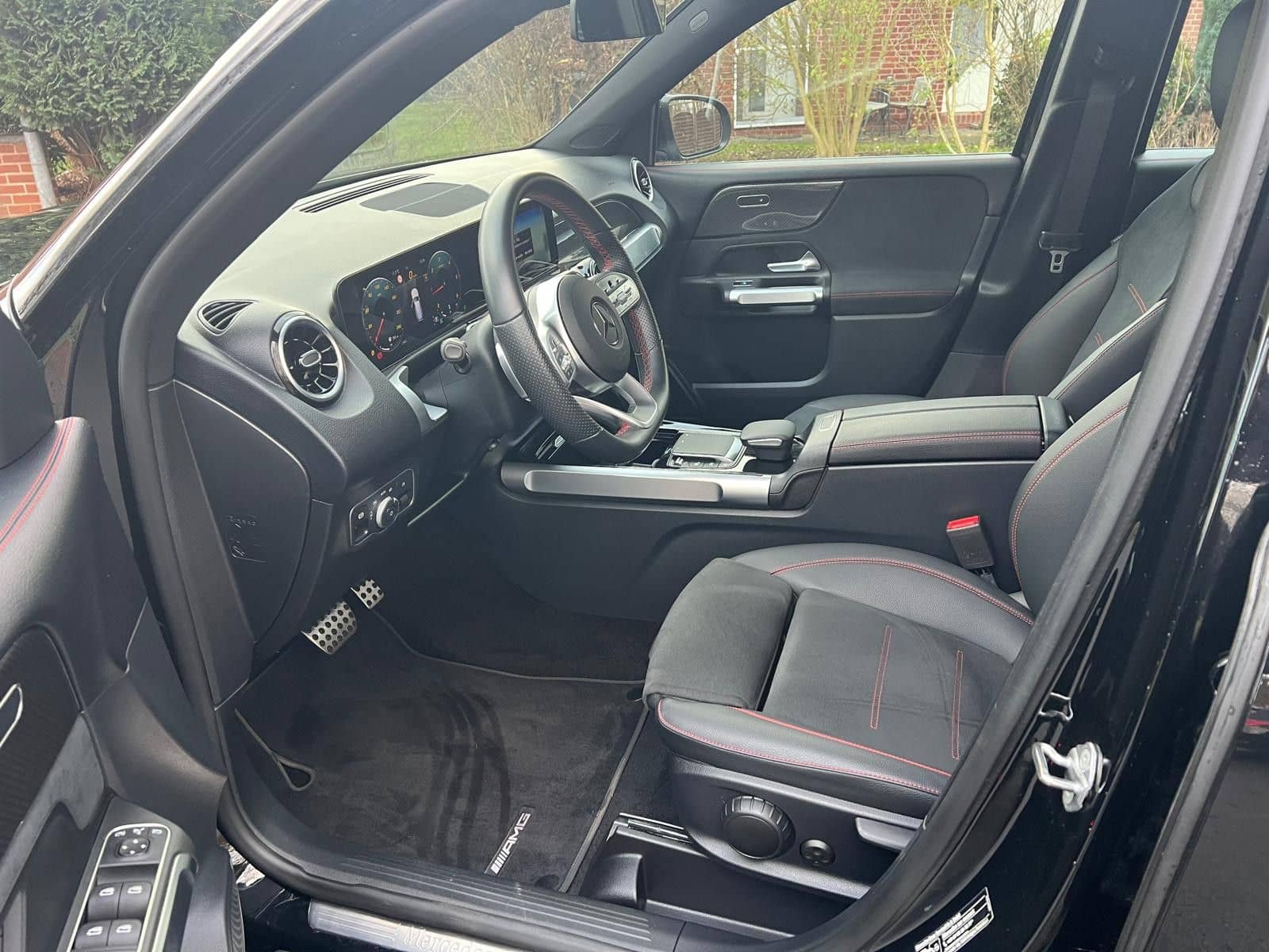 Mercedes-Benz GLB 220 d  AMG Multibeam LED Kamera DAB MBUX Tem foto 5