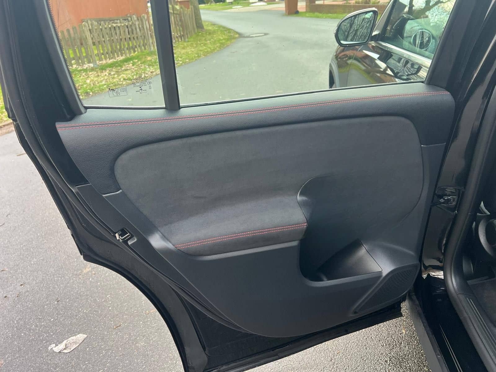 Mercedes-Benz GLB 220 d  AMG Multibeam LED Kamera DAB MBUX Tem foto 8