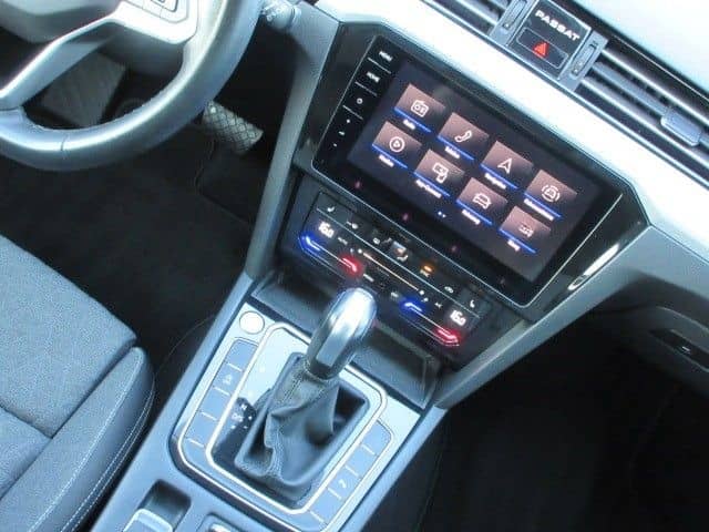 Volkswagen Passat Variant Business Navi AHK ACC LED Kamera foto 4