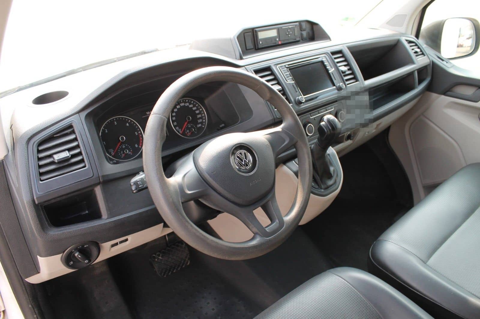 Volkswagen T6 Hoch Lang 4-Motion DSG 204 PS foto 8