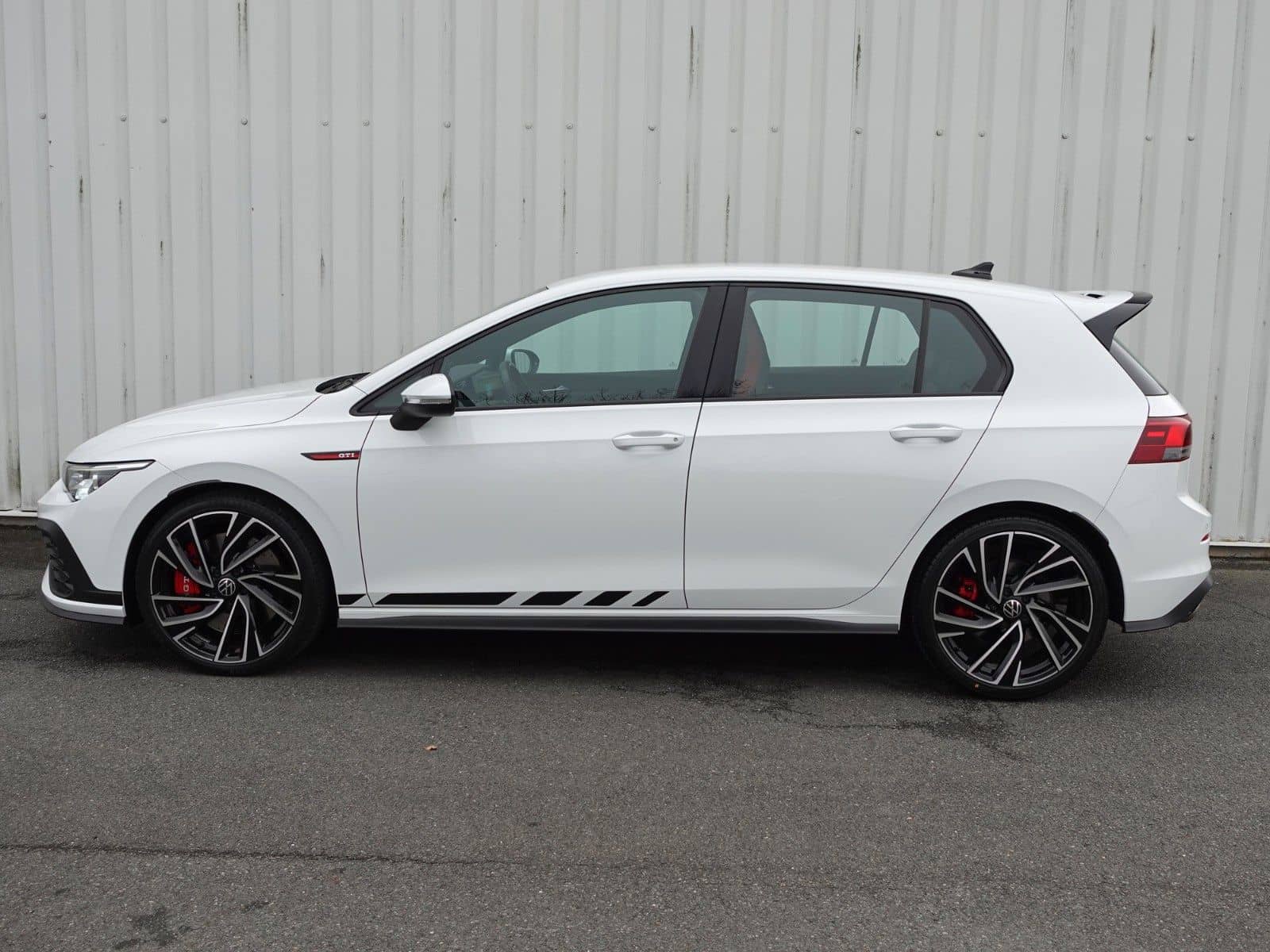 Volkswagen Golf VIII 2.0 TSI Lim. GTI Clubsport /Pure White foto 2