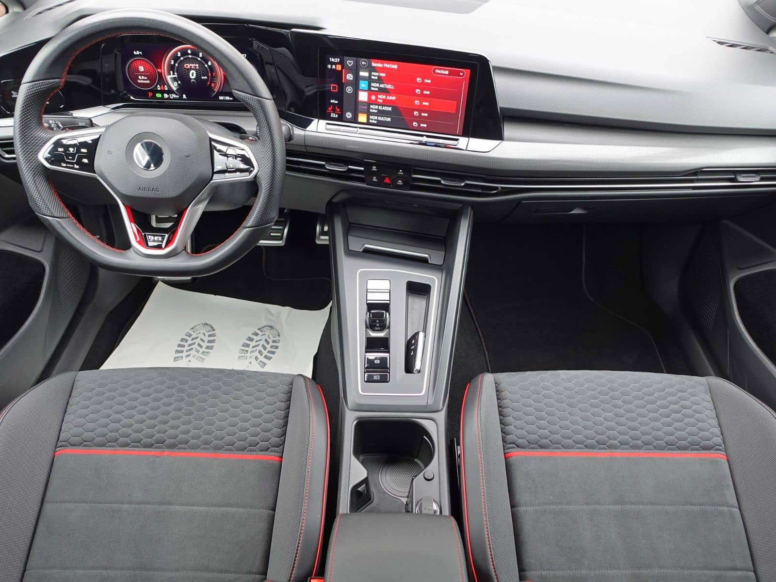 Volkswagen Golf VIII 2.0 TSI Lim. GTI Clubsport /Pure White foto 13