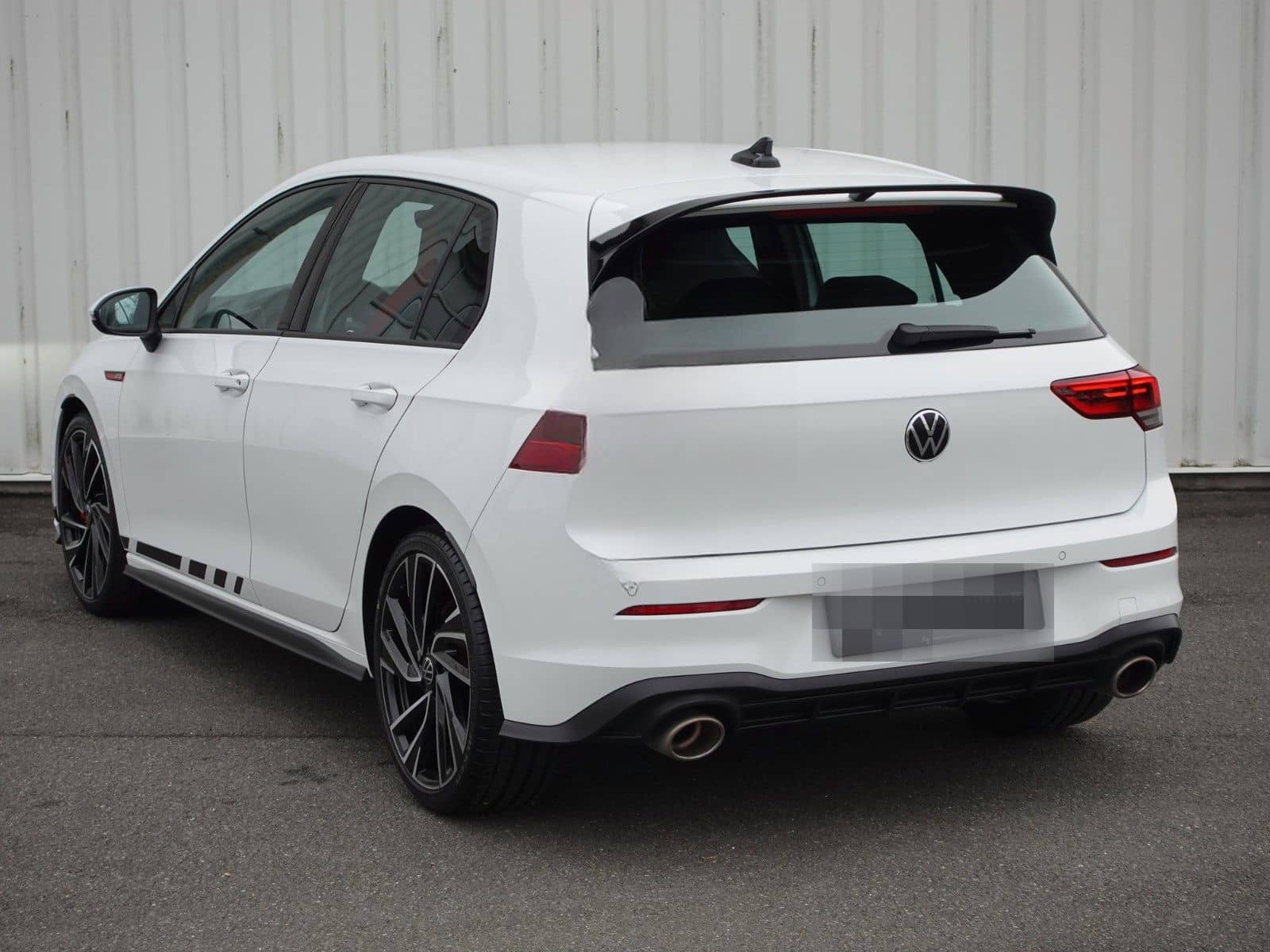 Volkswagen Golf VIII 2.0 TSI Lim. GTI Clubsport /Pure White foto 3