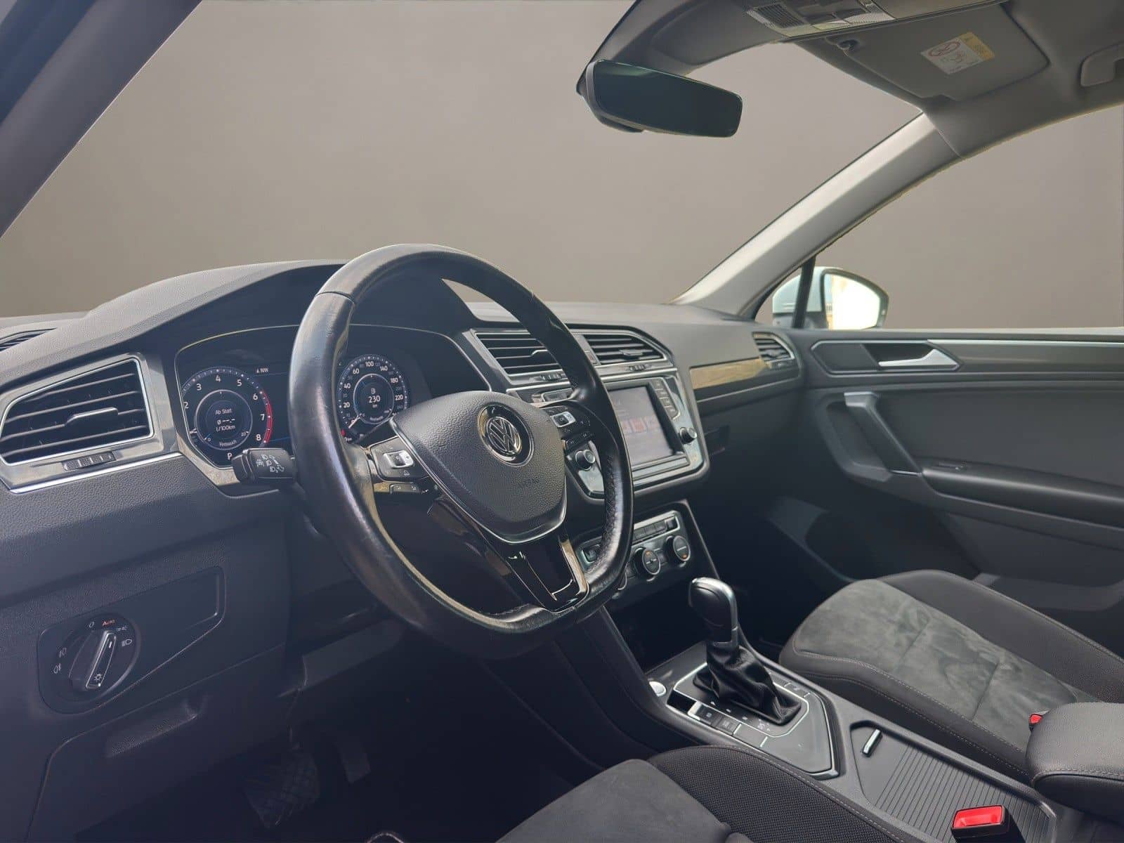 Volkswagen Tiguan 1.4 TSI HIGHL VIRTUAL/NAVI/ACC/LED/AHK foto 11