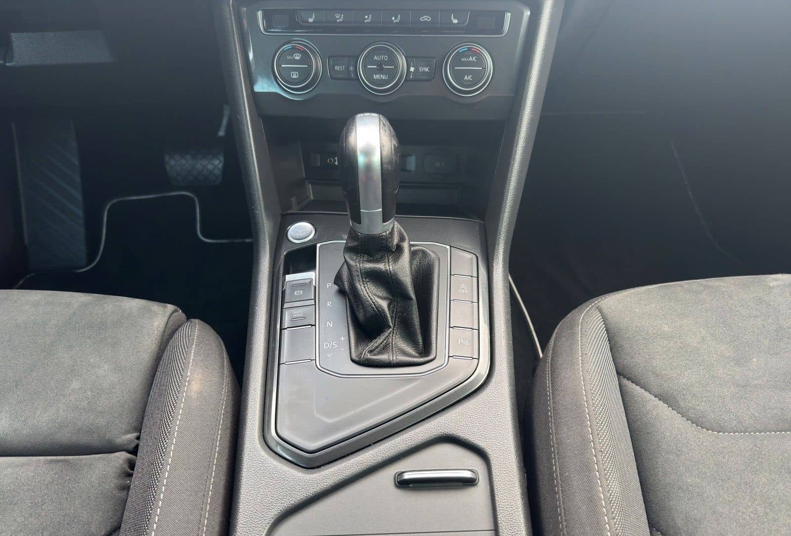 Volkswagen Tiguan 1.4 TSI HIGHL VIRTUAL/NAVI/ACC/LED/AHK foto 15