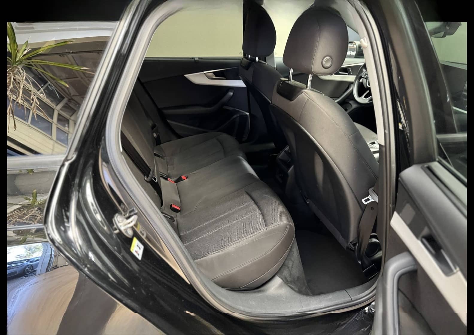 Audi A4 35 Avant 2.0 TFSI S-Tronic Navi/LED/PDC/SHZ foto 18