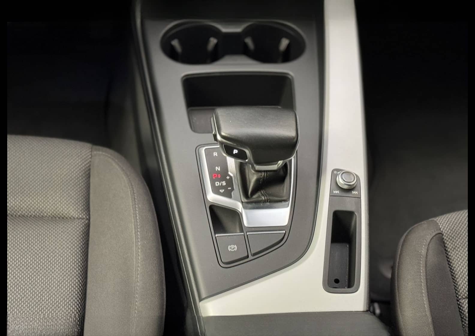 Audi A4 35 Avant 2.0 TFSI S-Tronic Navi/LED/PDC/SHZ foto 21