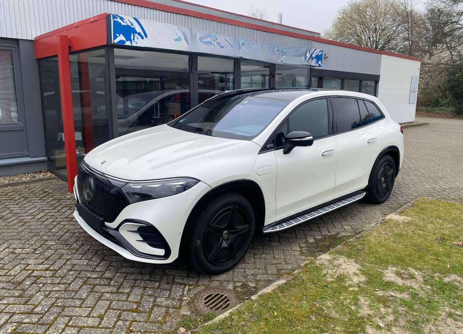 Mercedes-Benz EQS SUV 580 4M Hyperscreen/Fond TV/Pano//Desingo foto 1