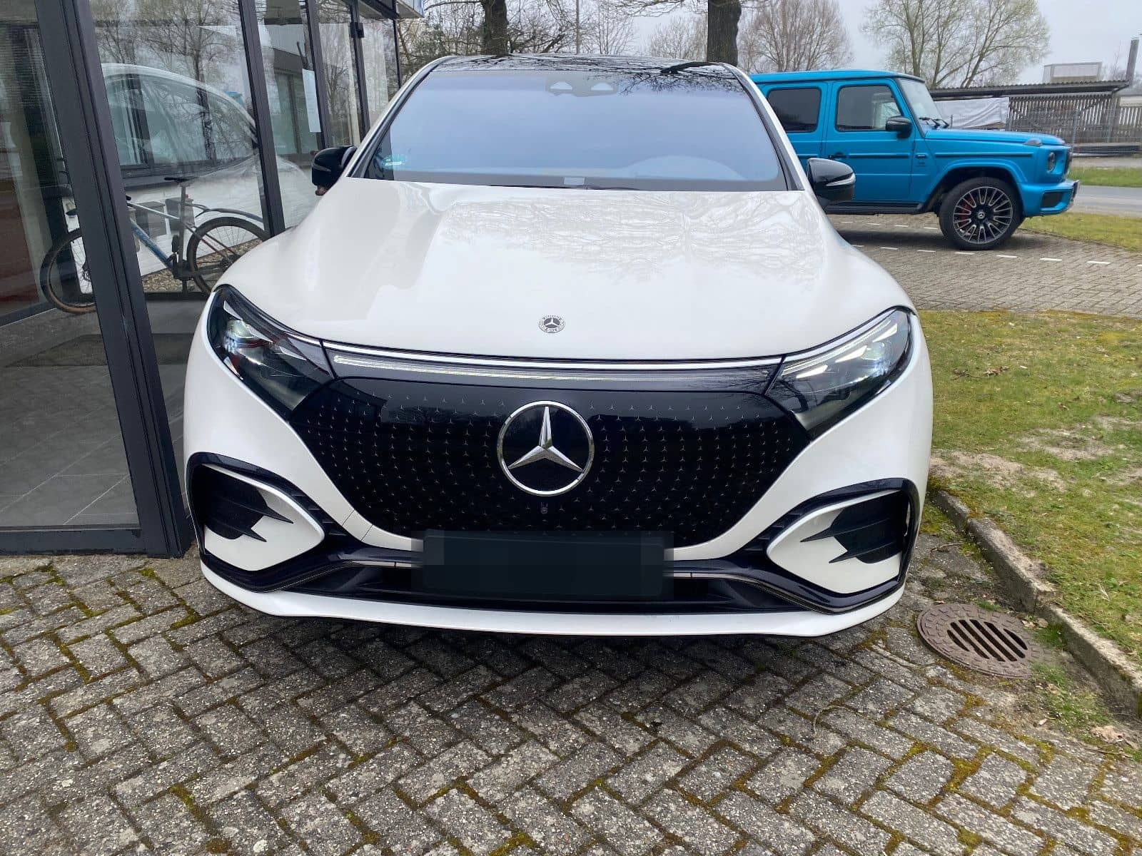 Mercedes-Benz EQS SUV 580 4M Hyperscreen/Fond TV/Pano//Desingo foto 2