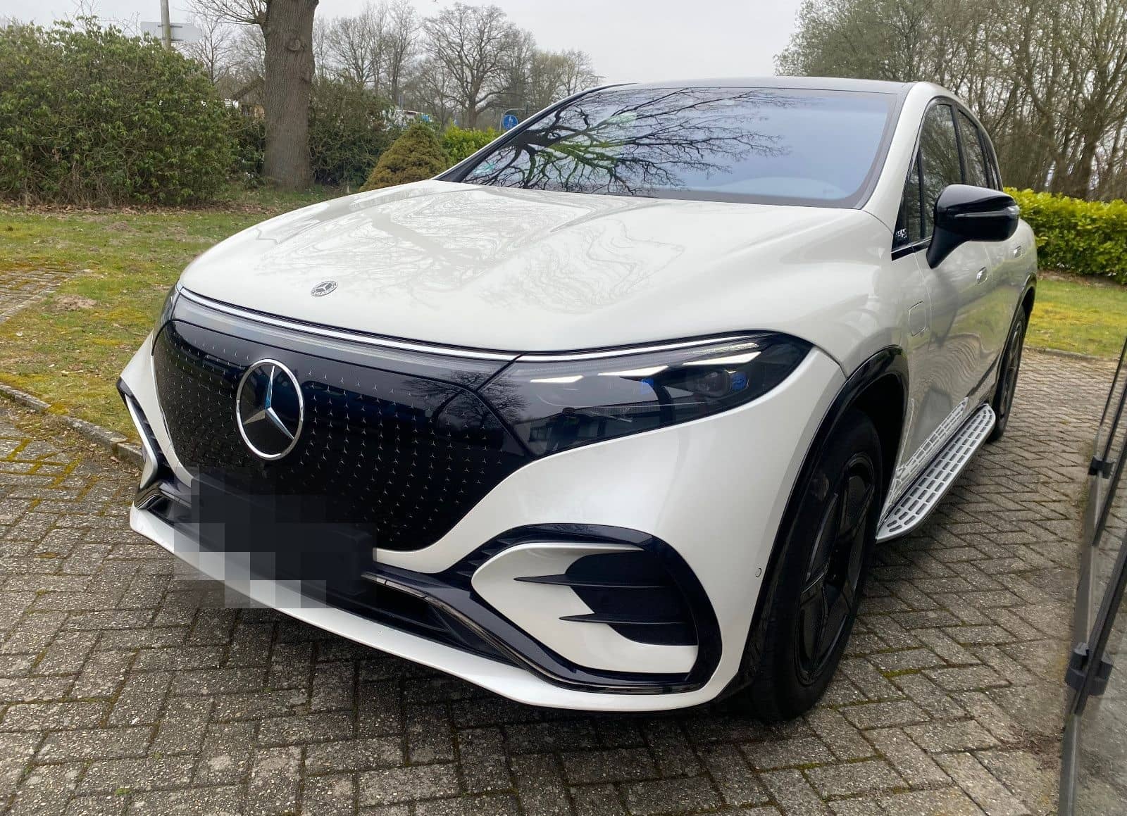 Mercedes-Benz EQS SUV 580 4M Hyperscreen/Fond TV/Pano//Desingo foto 4