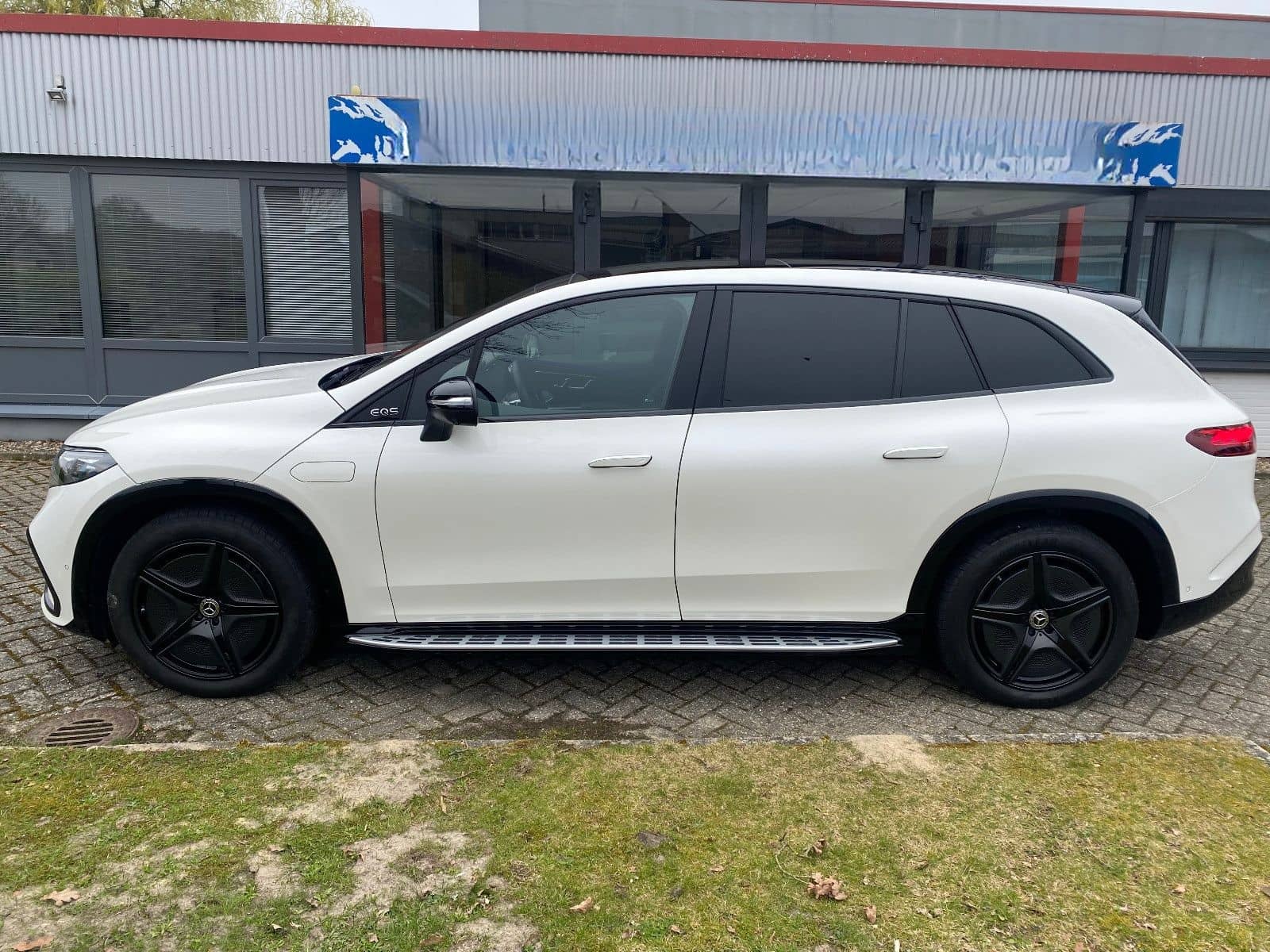 Mercedes-Benz EQS SUV 580 4M Hyperscreen/Fond TV/Pano//Desingo foto 6