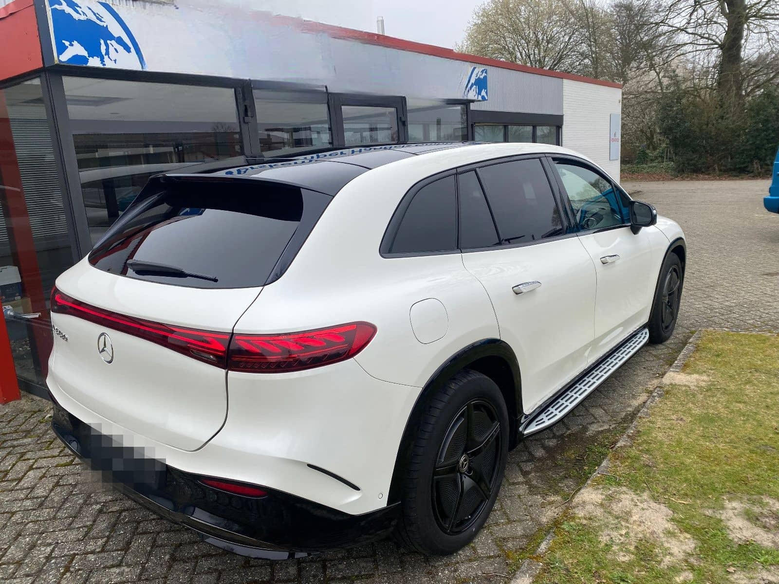 Mercedes-Benz EQS SUV 580 4M Hyperscreen/Fond TV/Pano//Desingo foto 7