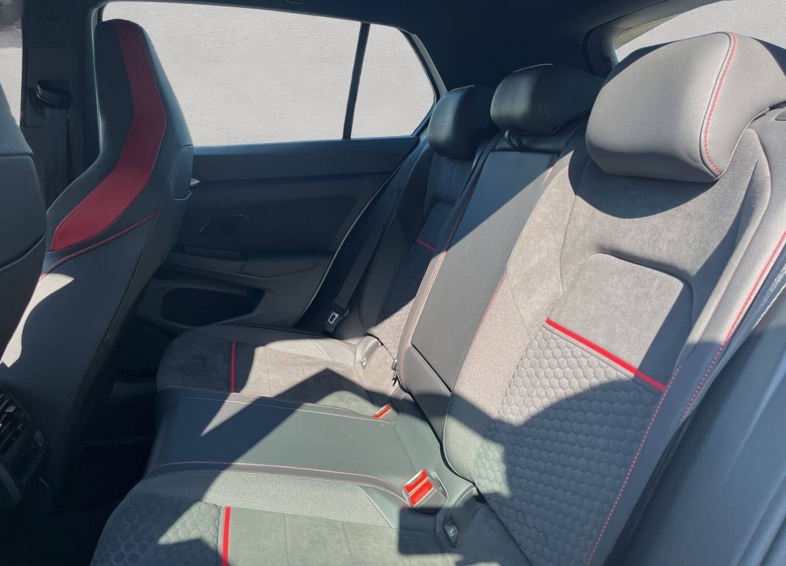 Volkswagen Golf 2.0 TSI DSG GTI Clubsport Harman Kardon Kam foto 17