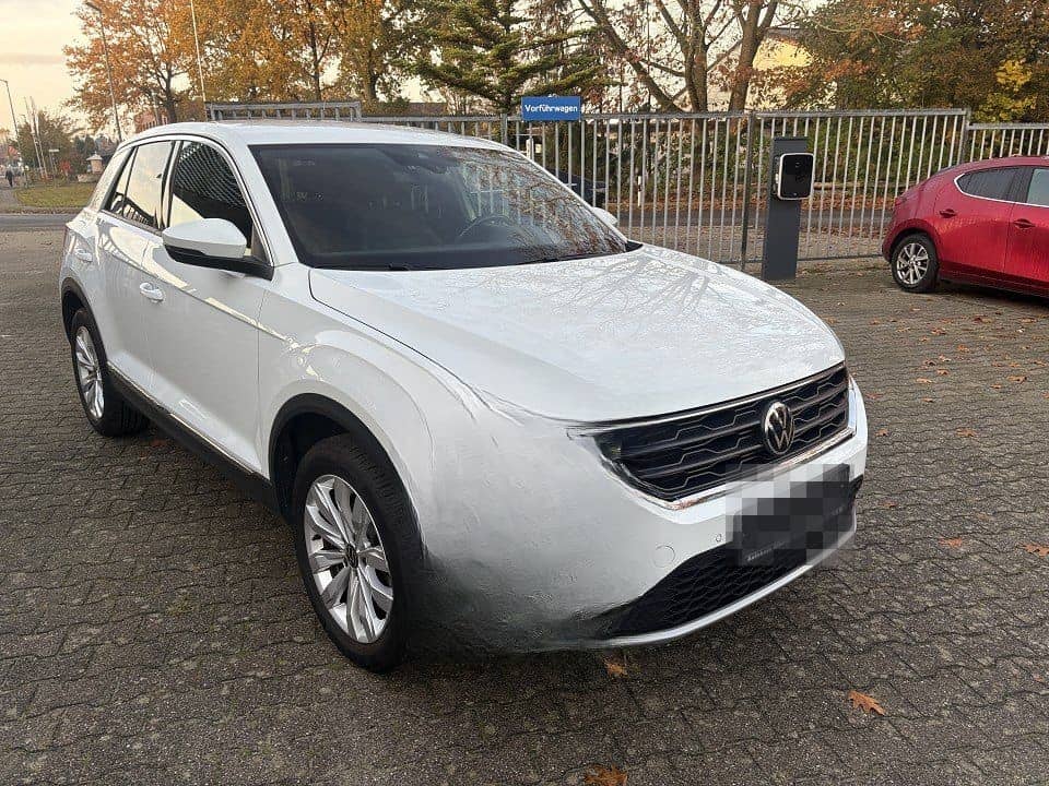 Volkswagen T-Roc 1.5 TSI Sport, Navi, PDC, ALU-F. foto 14