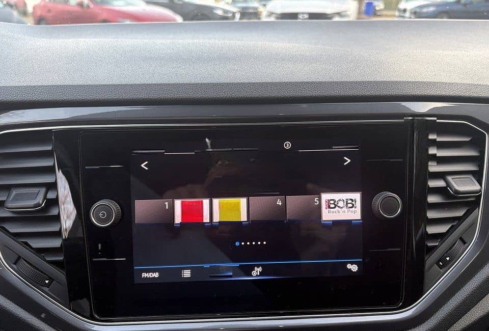 Volkswagen T-Roc 1.5 TSI Sport, Navi, PDC, ALU-F. foto 23