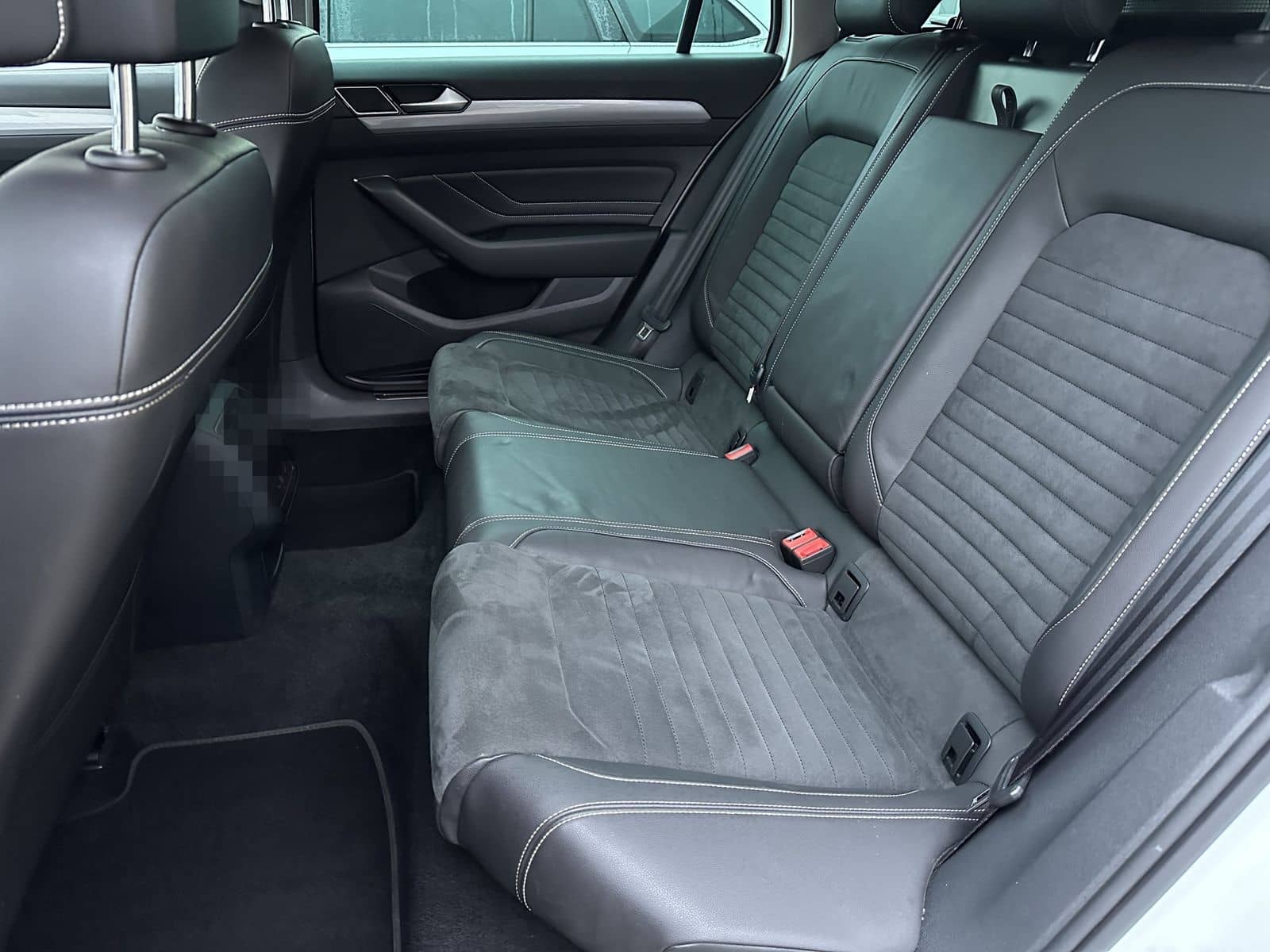 Volkswagen Passat Variant GTE Hybrid NAV+LED+AHK+VC+CARPLAY foto 10