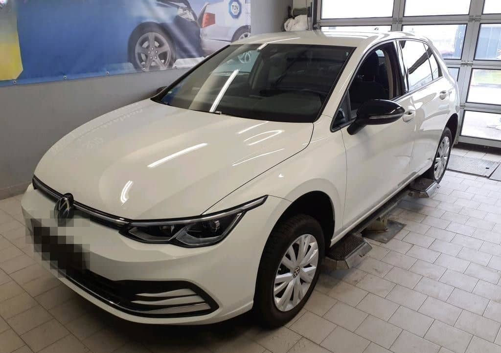 Volkswagen Golf 1.5 TSI Active #AHK #ACC #LED #KAMERA #NAVI foto 2