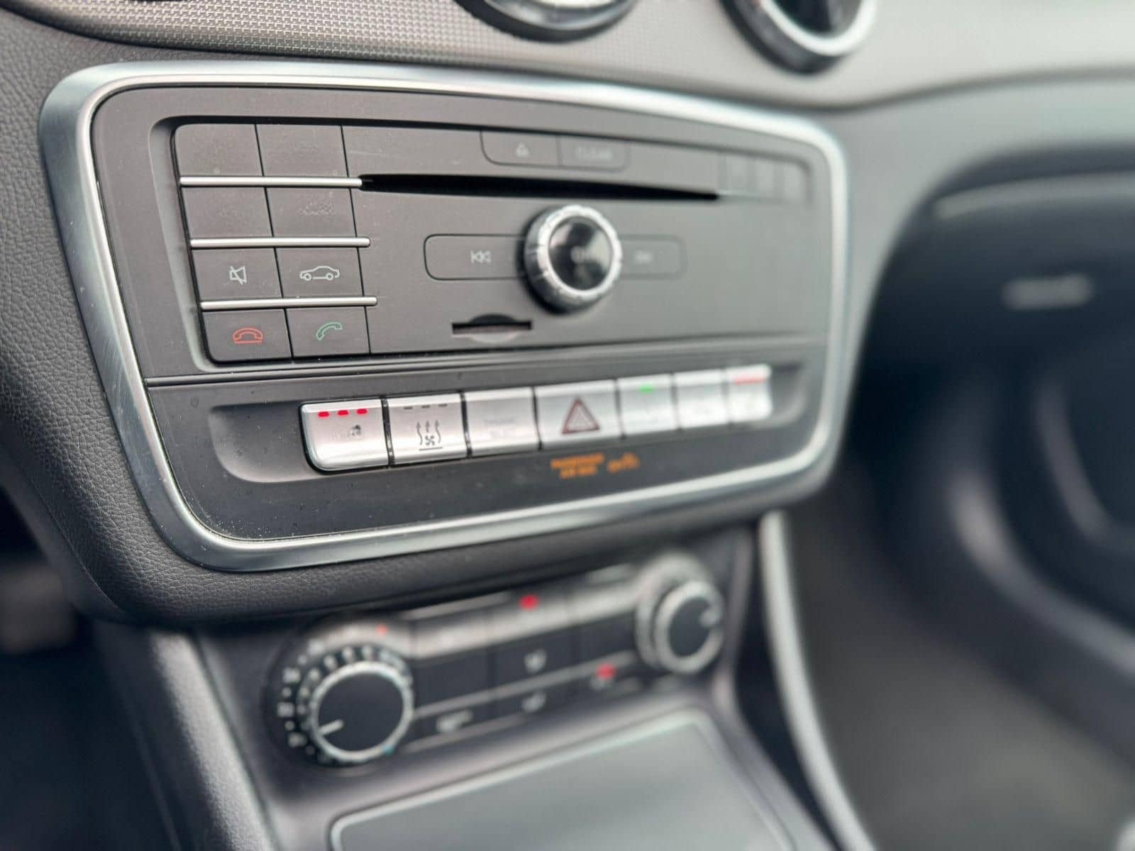 Mercedes-Benz CLA 220 CDI Automatik SB PANO Standhzng. Kamera foto 17