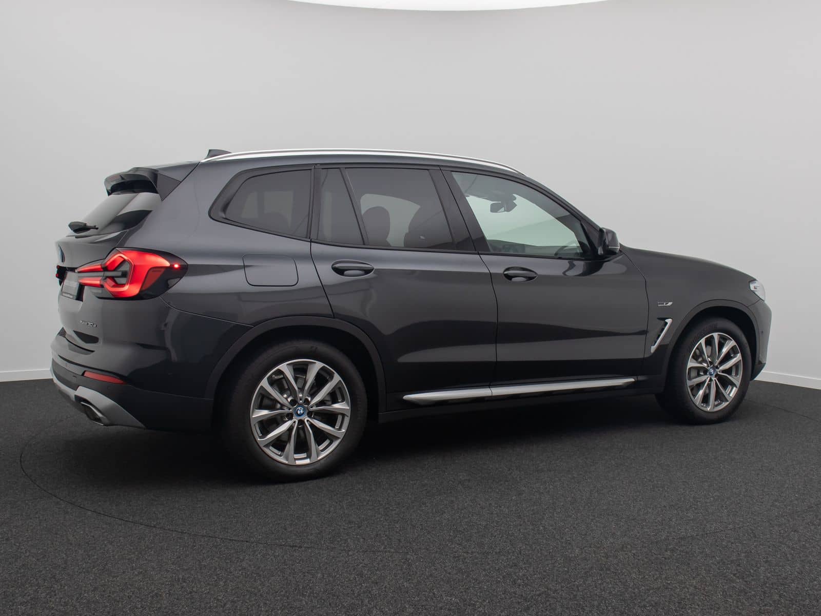 BMW X3 xD30e Kamera AHK HUD DAB Sport Panoram 19Zoll foto 6