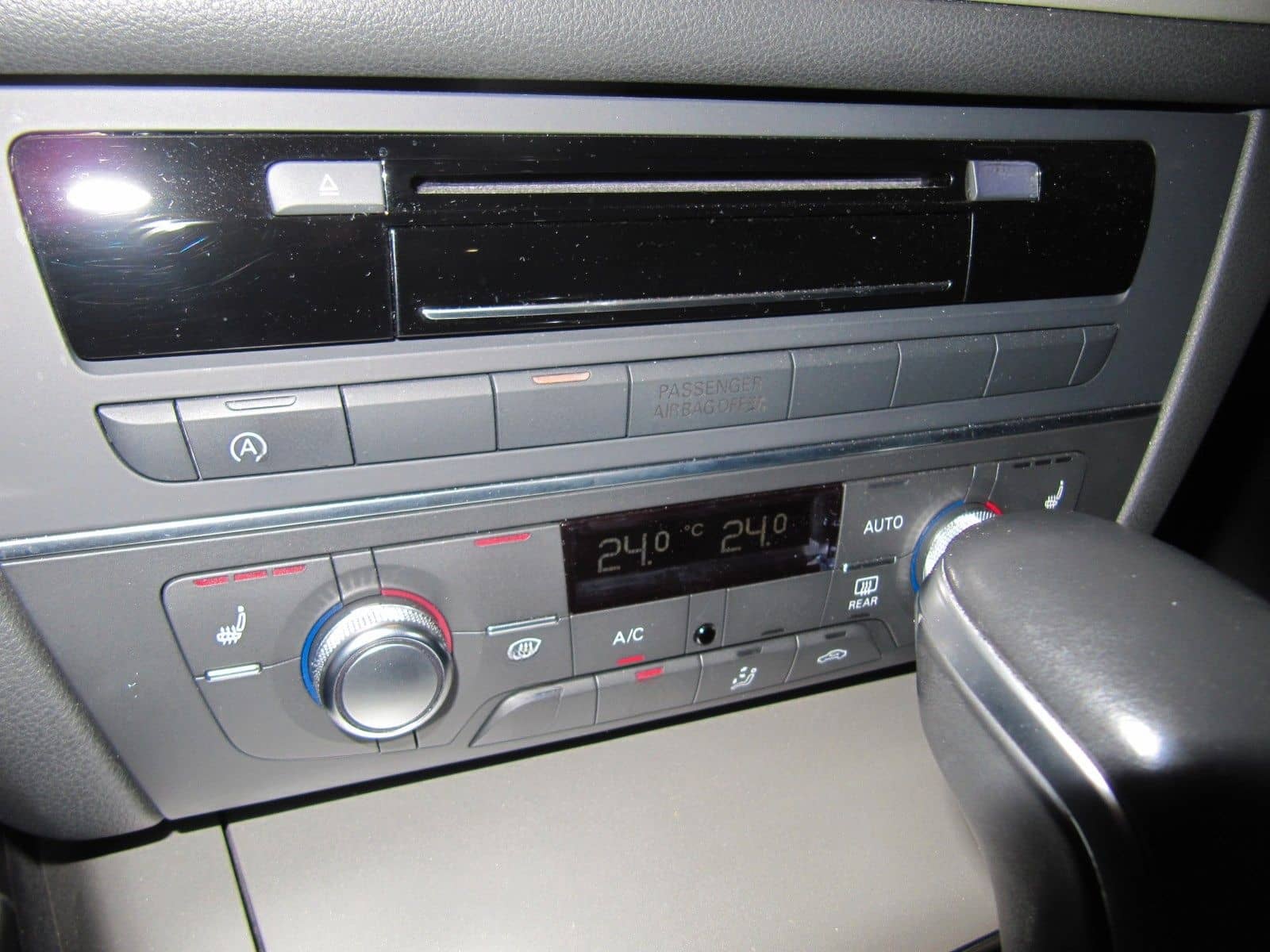 Audi A6  3,0TDI Quattro+XEN+NAV+SHZ foto 11