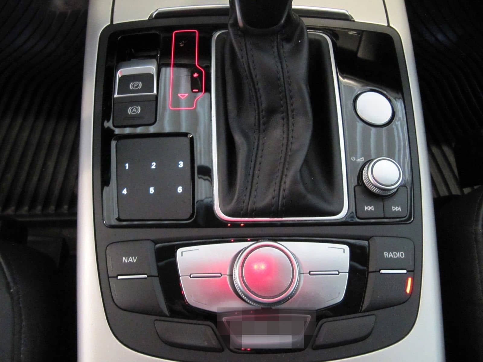 Audi A6  3,0TDI Quattro+XEN+NAV+SHZ foto 10