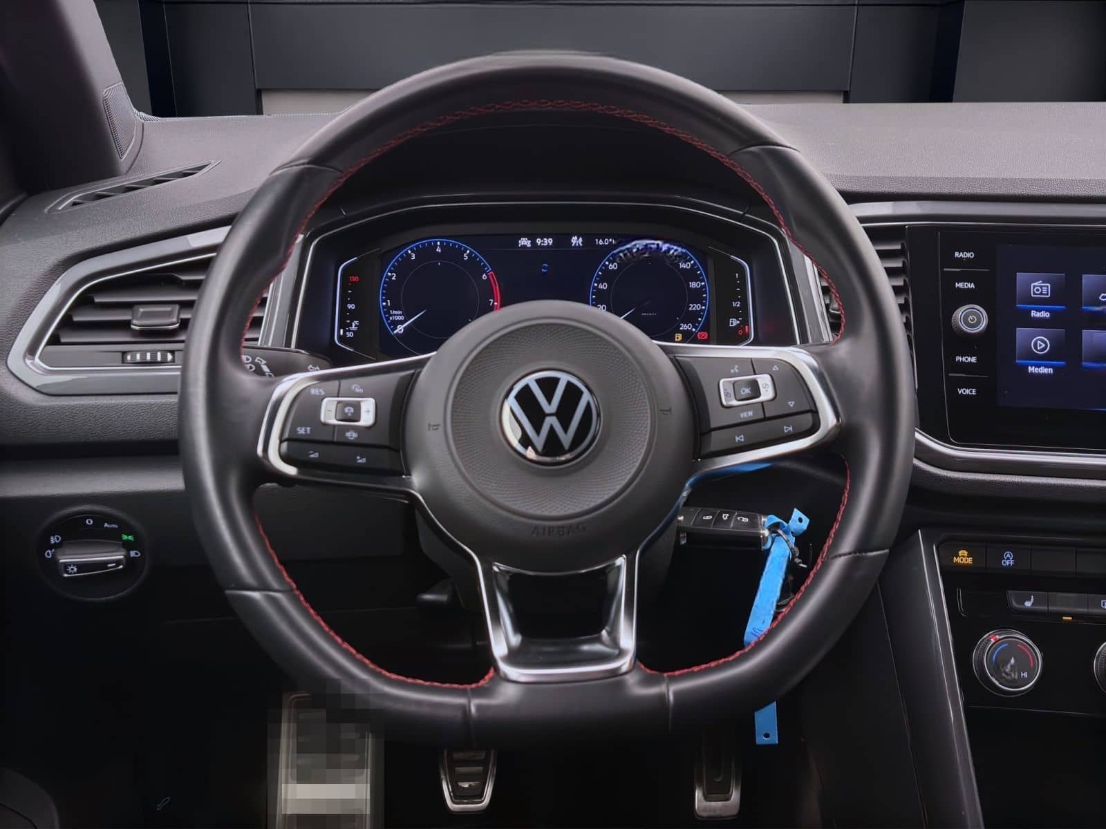 Volkswagen T-Roc 1.5 TSI SPORT AHK PDC LED SITZHZG foto 11