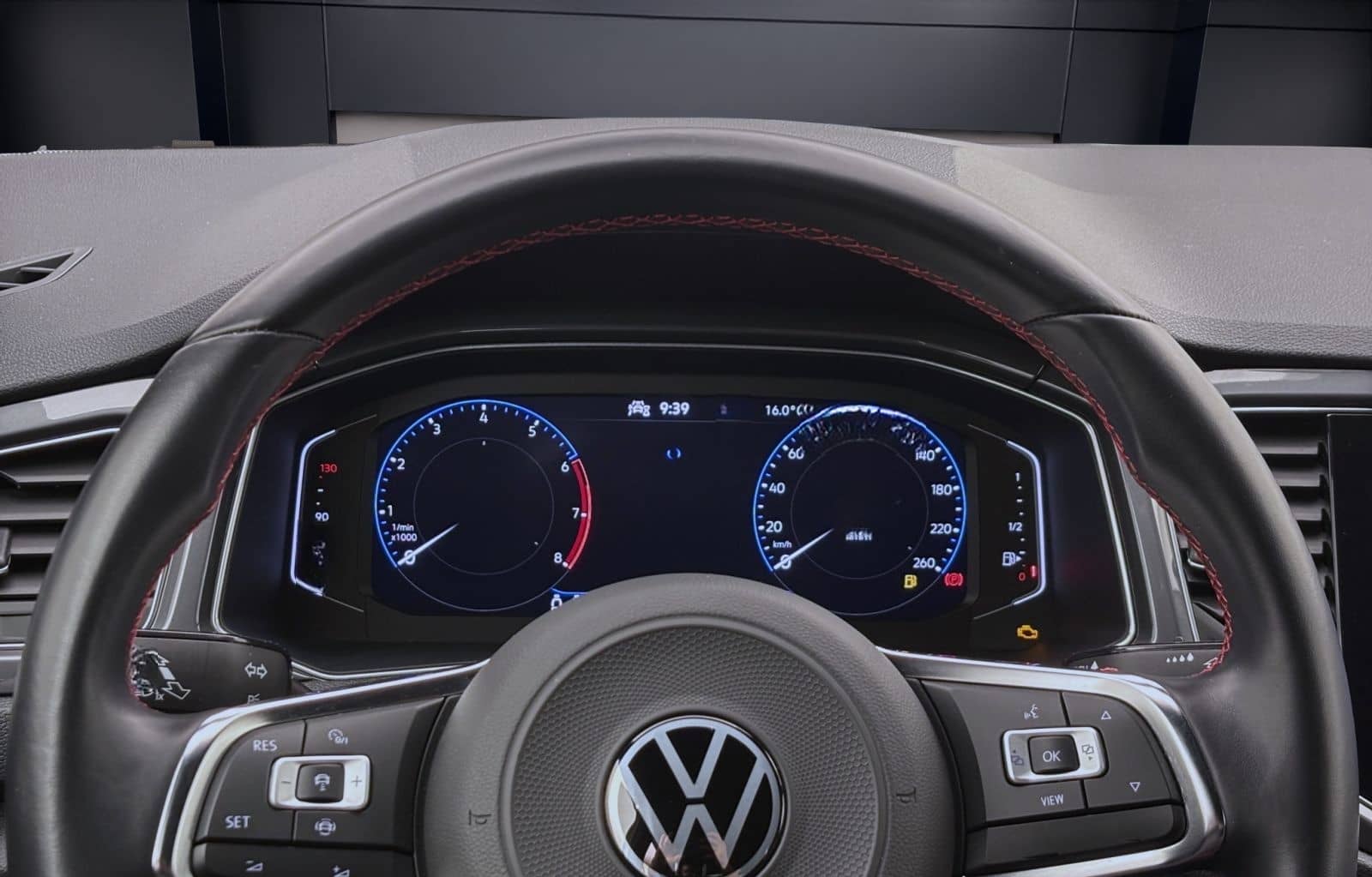 Volkswagen T-Roc 1.5 TSI SPORT AHK PDC LED SITZHZG foto 12