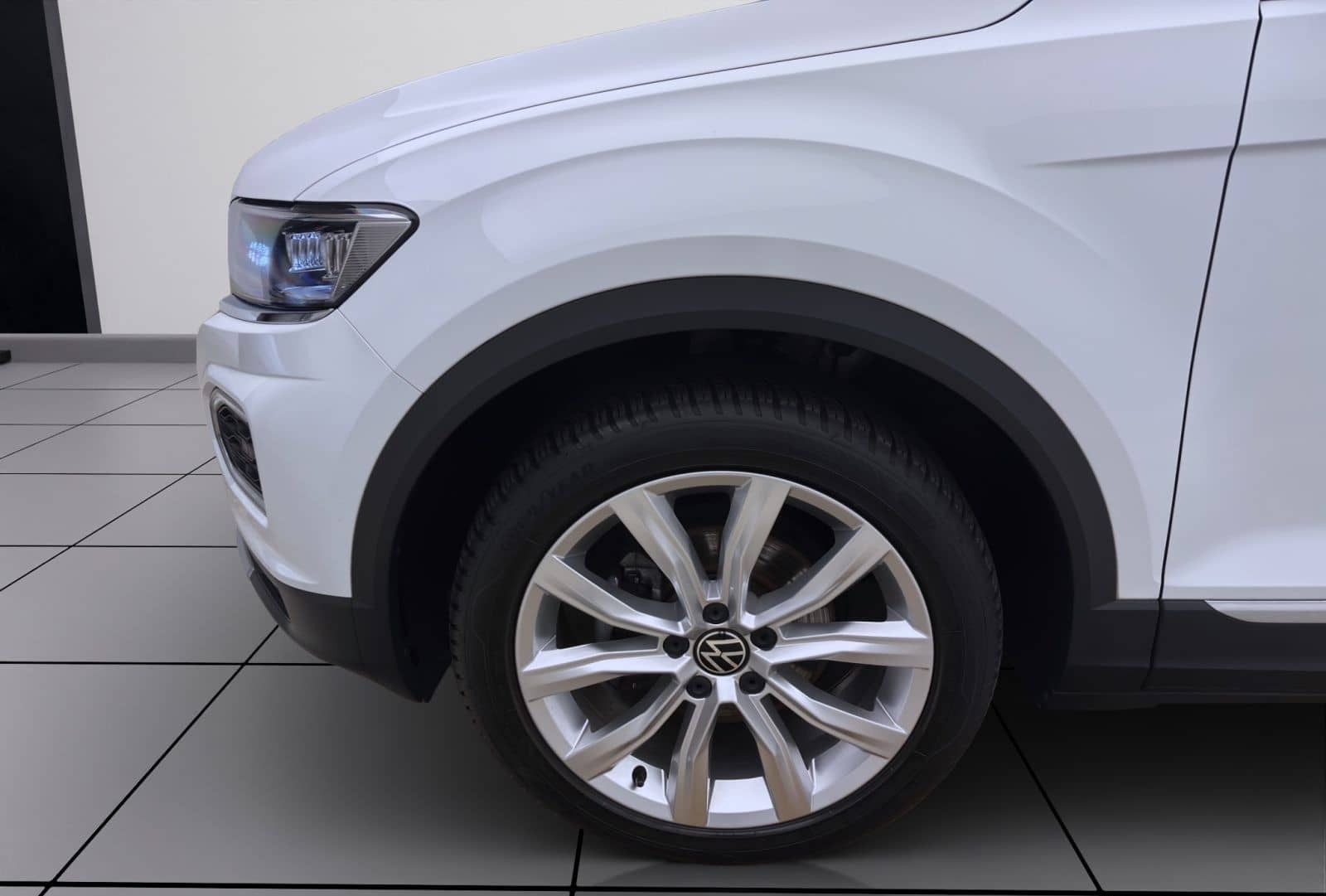 Volkswagen T-Roc 1.5 TSI SPORT AHK PDC LED SITZHZG foto 8