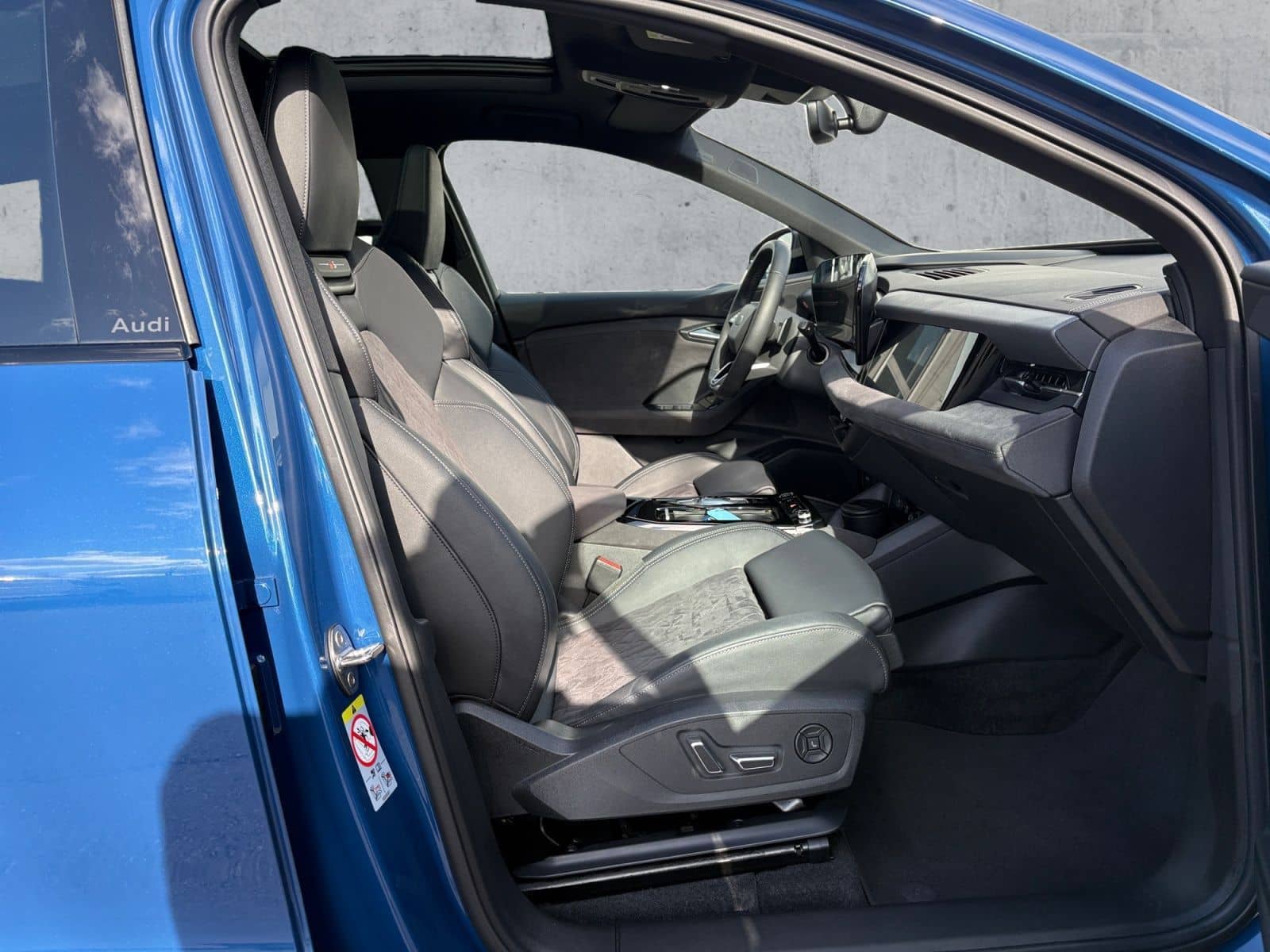 Audi Q6 e-tron QU EDITION ONE MATRIX+HuD+B&O+AIR+AHK foto 13