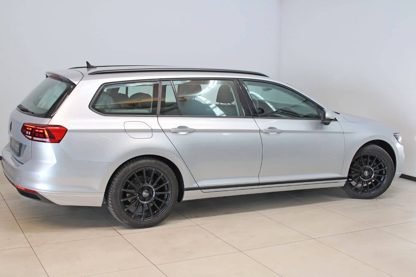 Volkswagen Passat Variant 2.0 TDI AHK|ACC|RCam|SHZ|NAV|APP foto 6