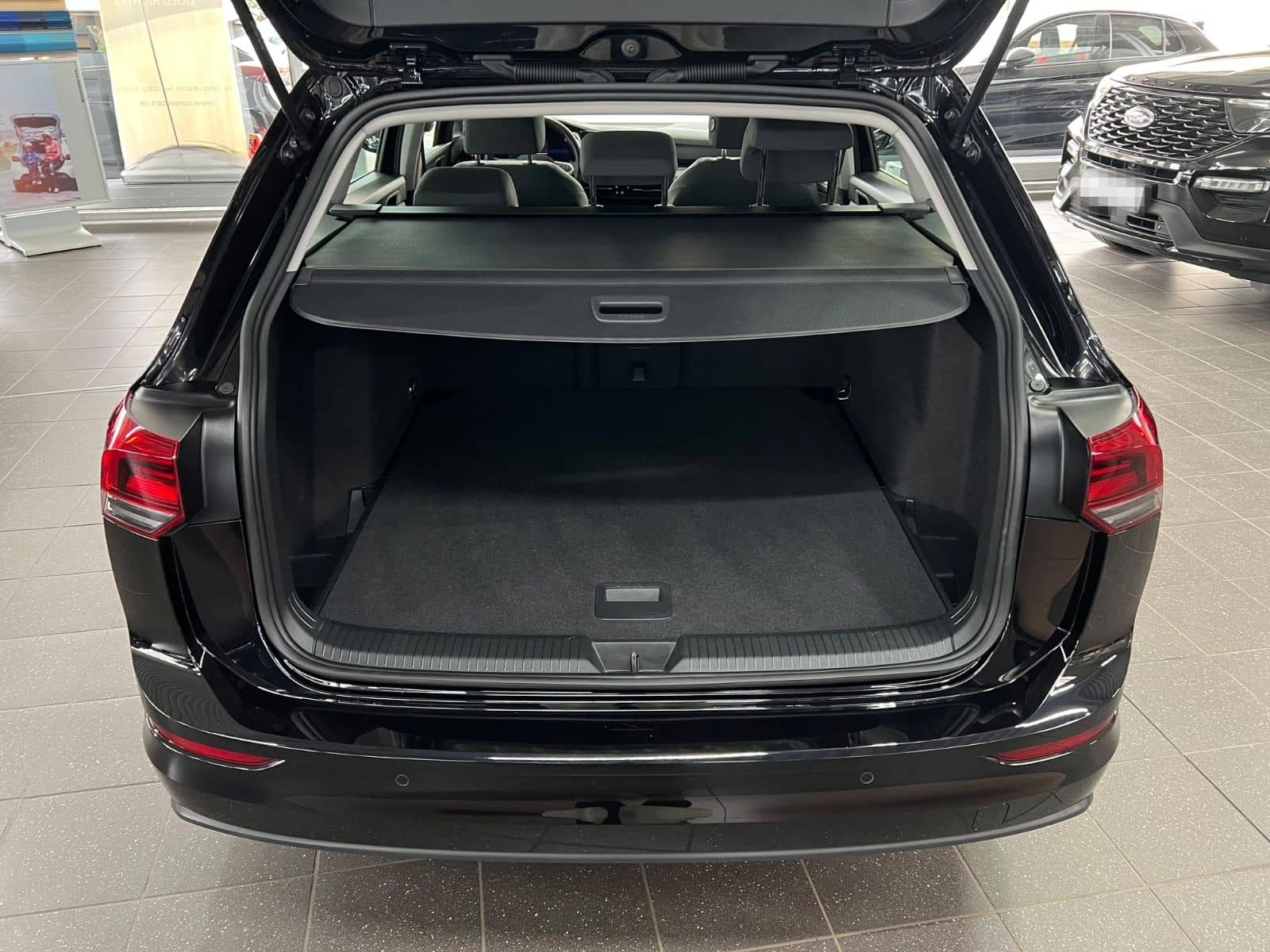 Volkswagen Golf VIII 2.0 TDI Var. Life III VIELE PAKETE III foto 12